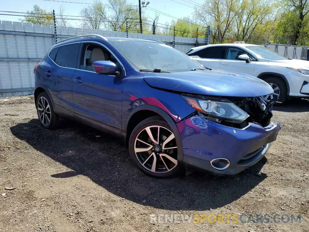 4 fotografías del automóvil dañado JN1BJ1CR7KW315127 NISSAN ROGUE 2019