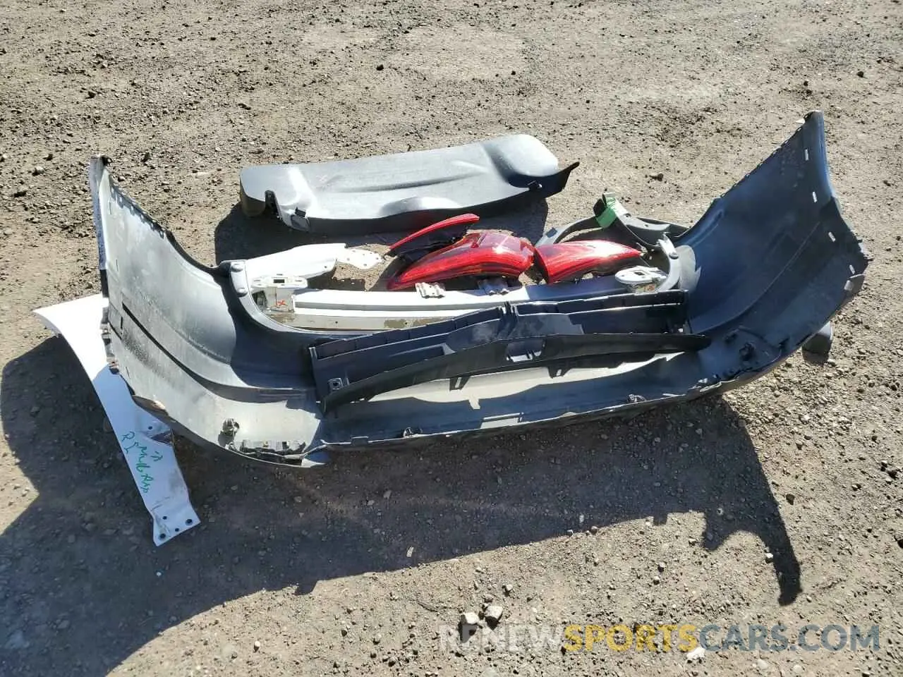 13 fotografías del automóvil dañado JN1BJ1CR7KW315886 NISSAN ROGUE 2019