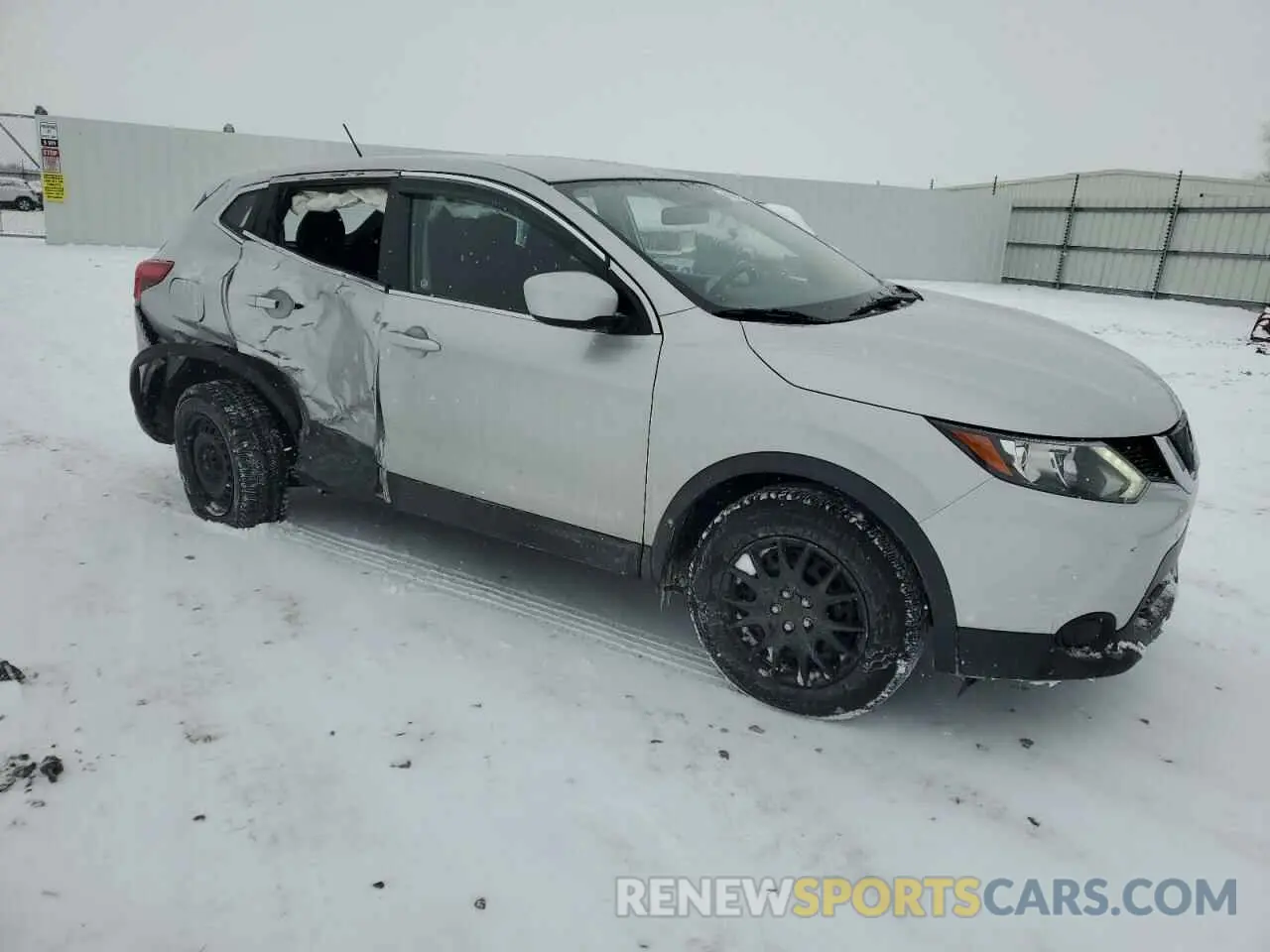 4 fotografías del automóvil dañado JN1BJ1CR8KW344460 NISSAN ROGUE 2019