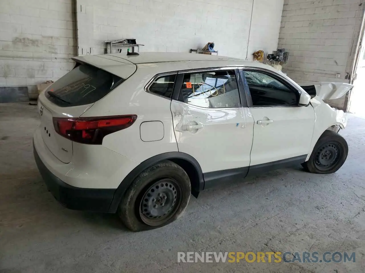 3 fotografías del automóvil dañado JN1BJ1CR9KW324797 NISSAN ROGUE 2019