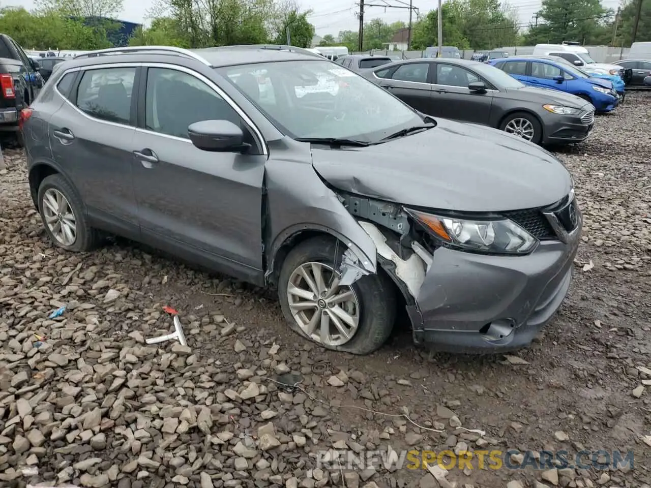 4 fotografías del automóvil dañado JN1BJ1CR9KW631001 NISSAN ROGUE 2019