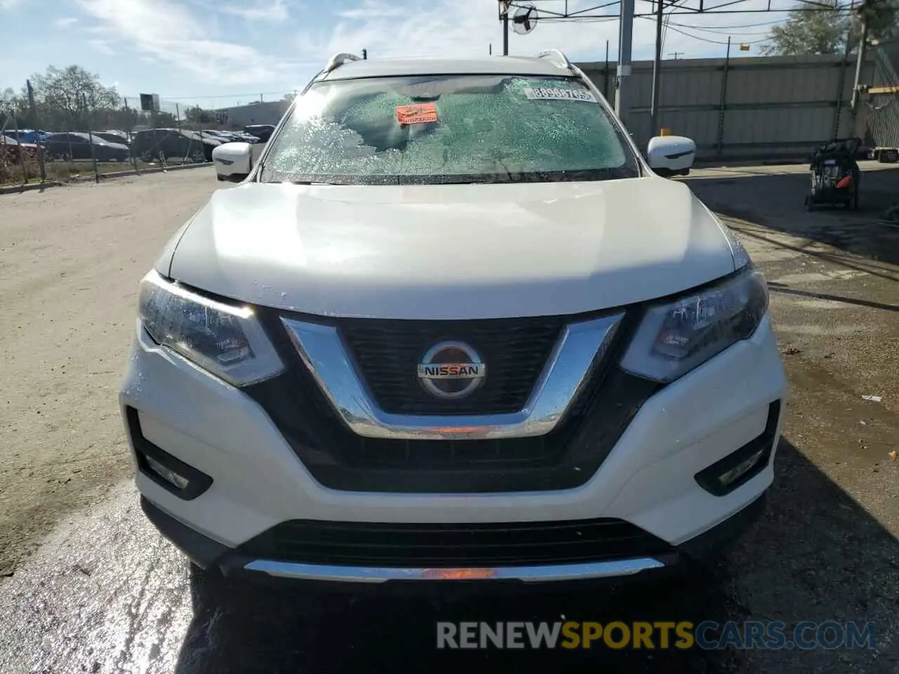 5 fotografías del automóvil dañado JN8AT2MT2KW254308 NISSAN ROGUE 2019