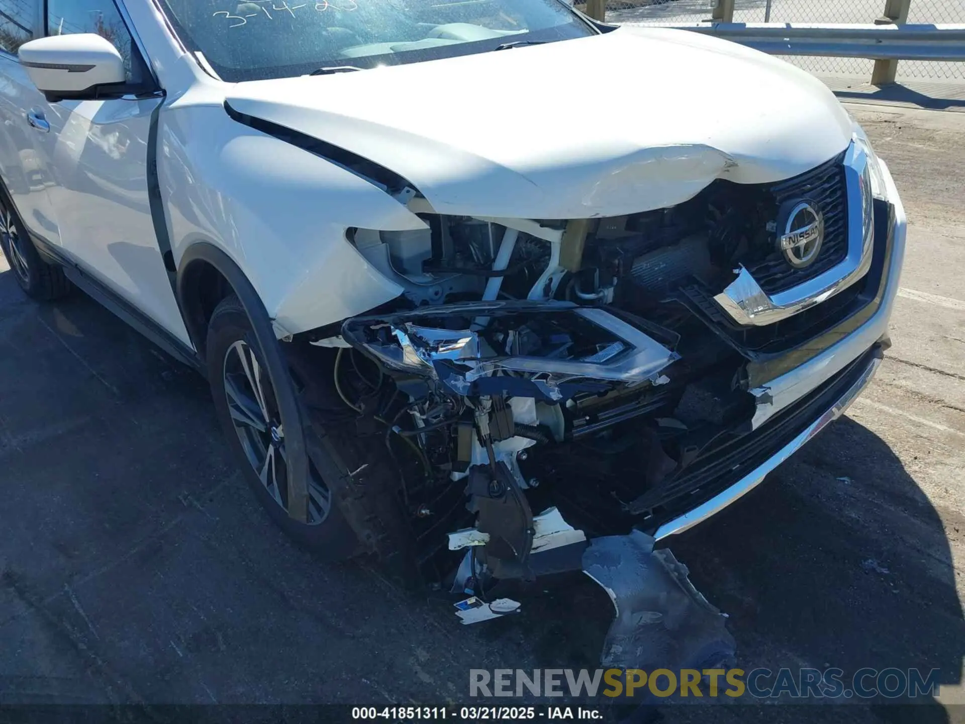 6 fotografías del automóvil dañado JN8AT2MT2KW266507 NISSAN ROGUE 2019
