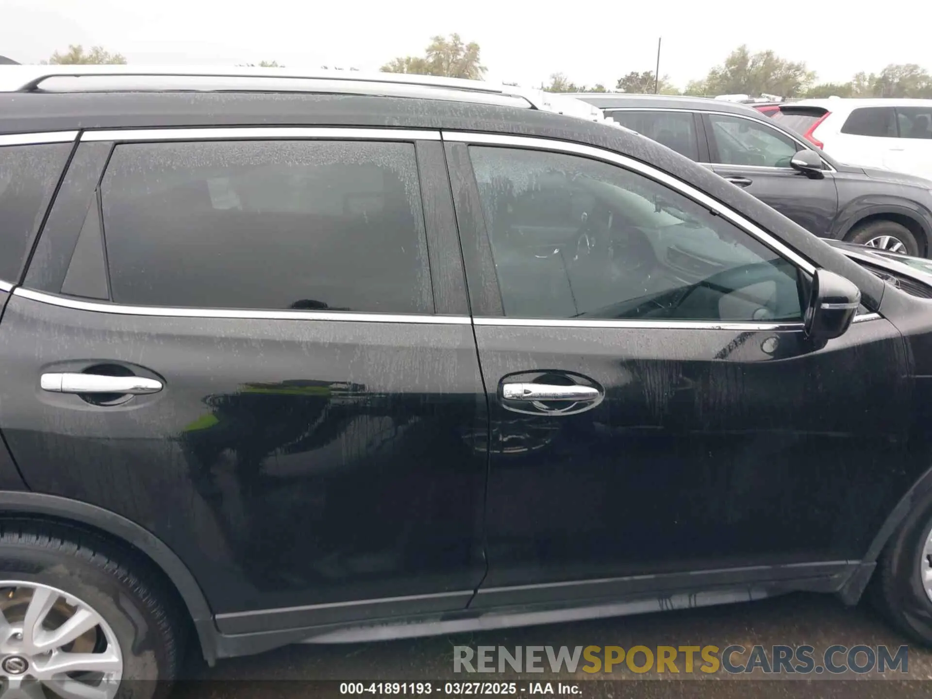12 fotografías del automóvil dañado JN8AT2MT4KW254052 NISSAN ROGUE 2019