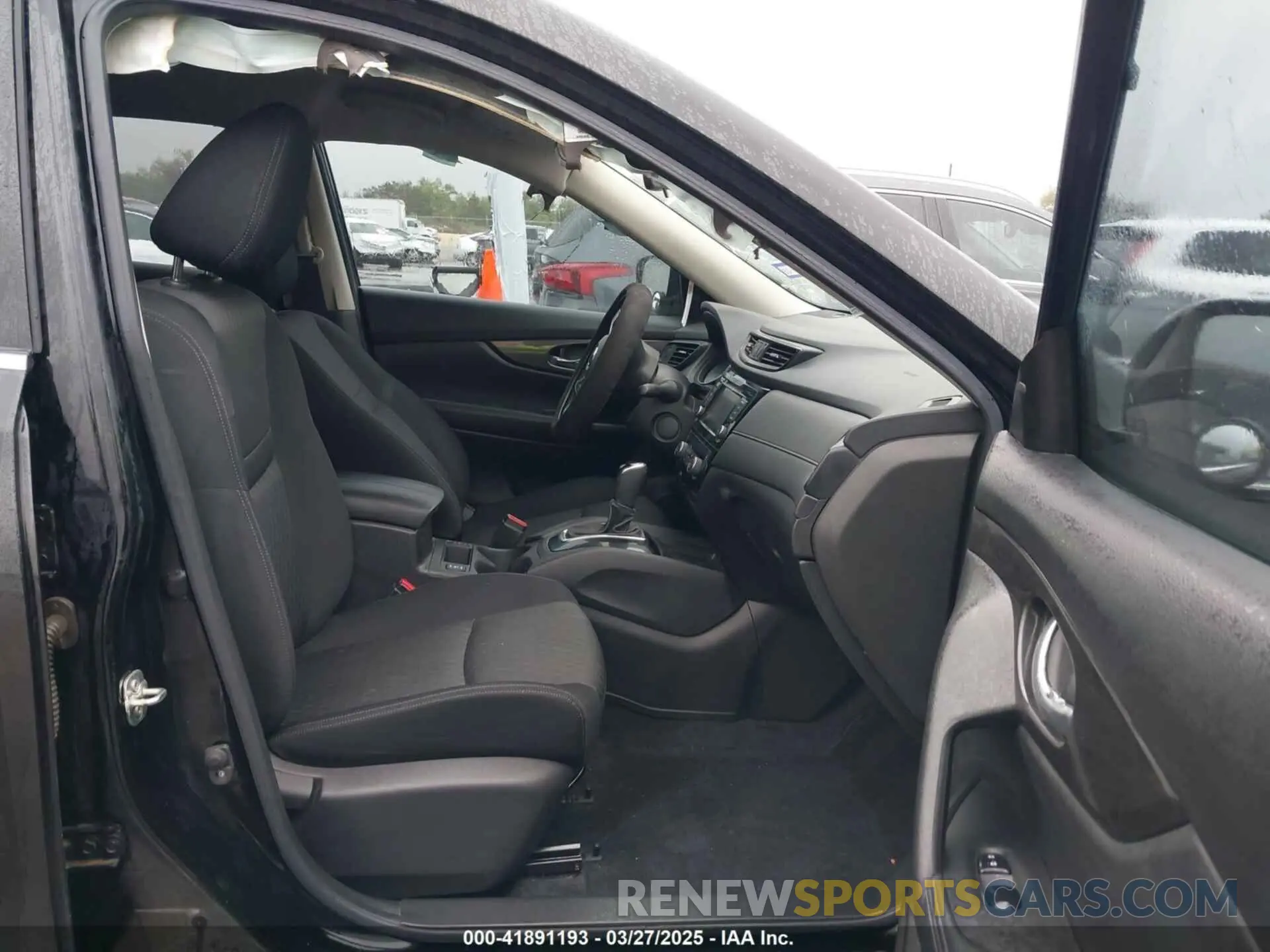 5 fotografías del automóvil dañado JN8AT2MT4KW254052 NISSAN ROGUE 2019