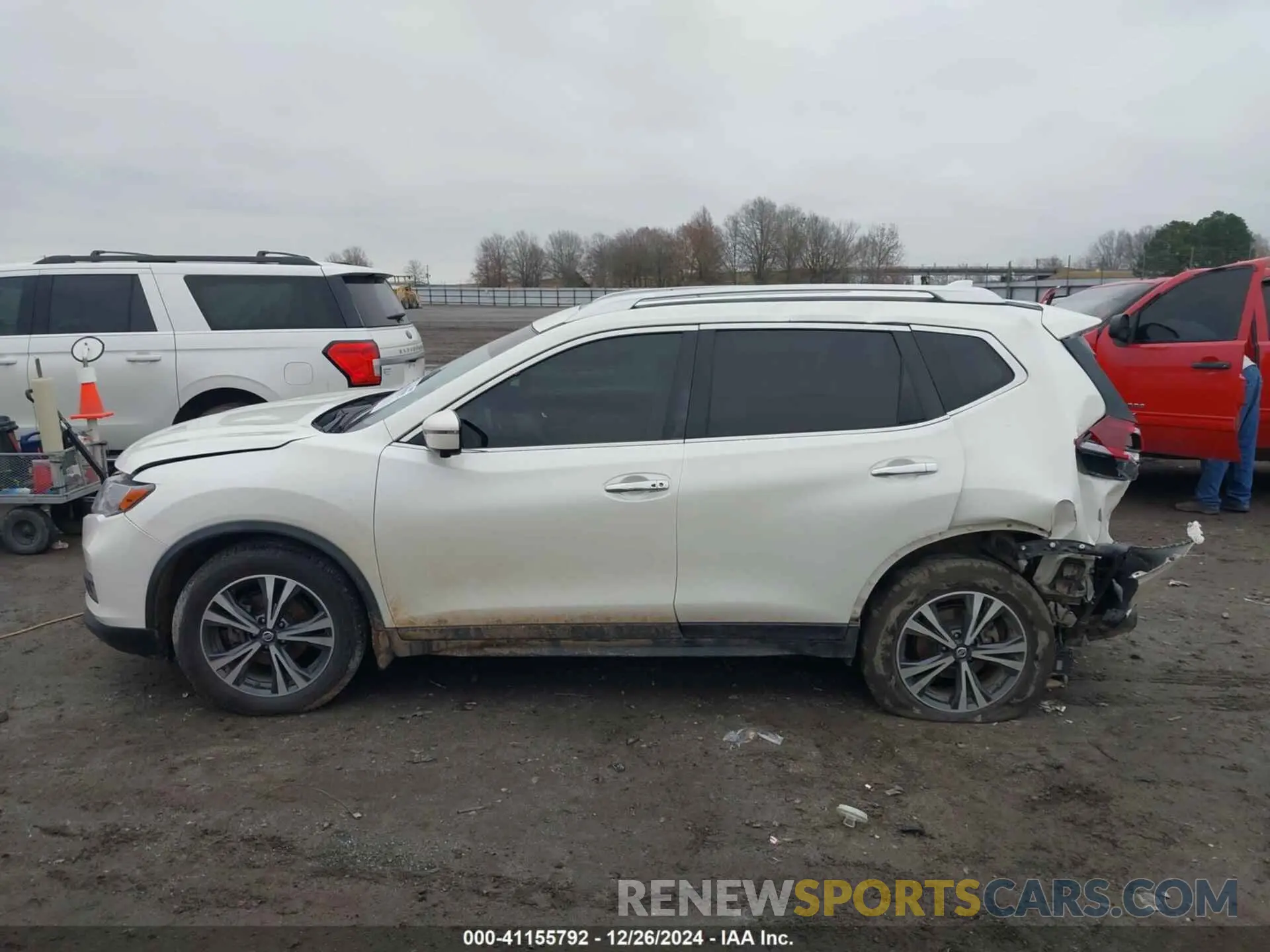 13 fotografías del automóvil dañado JN8AT2MT4KW263267 NISSAN ROGUE 2019