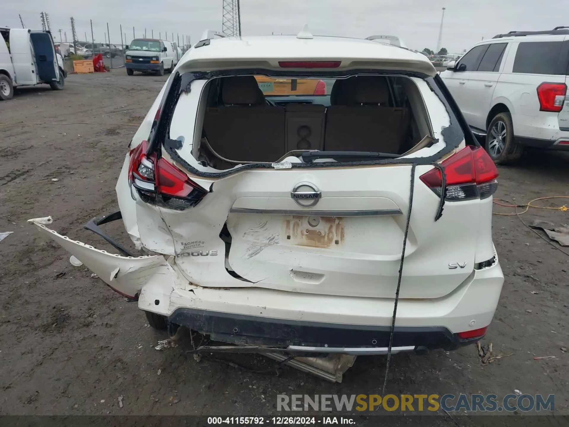 6 fotografías del automóvil dañado JN8AT2MT4KW263267 NISSAN ROGUE 2019
