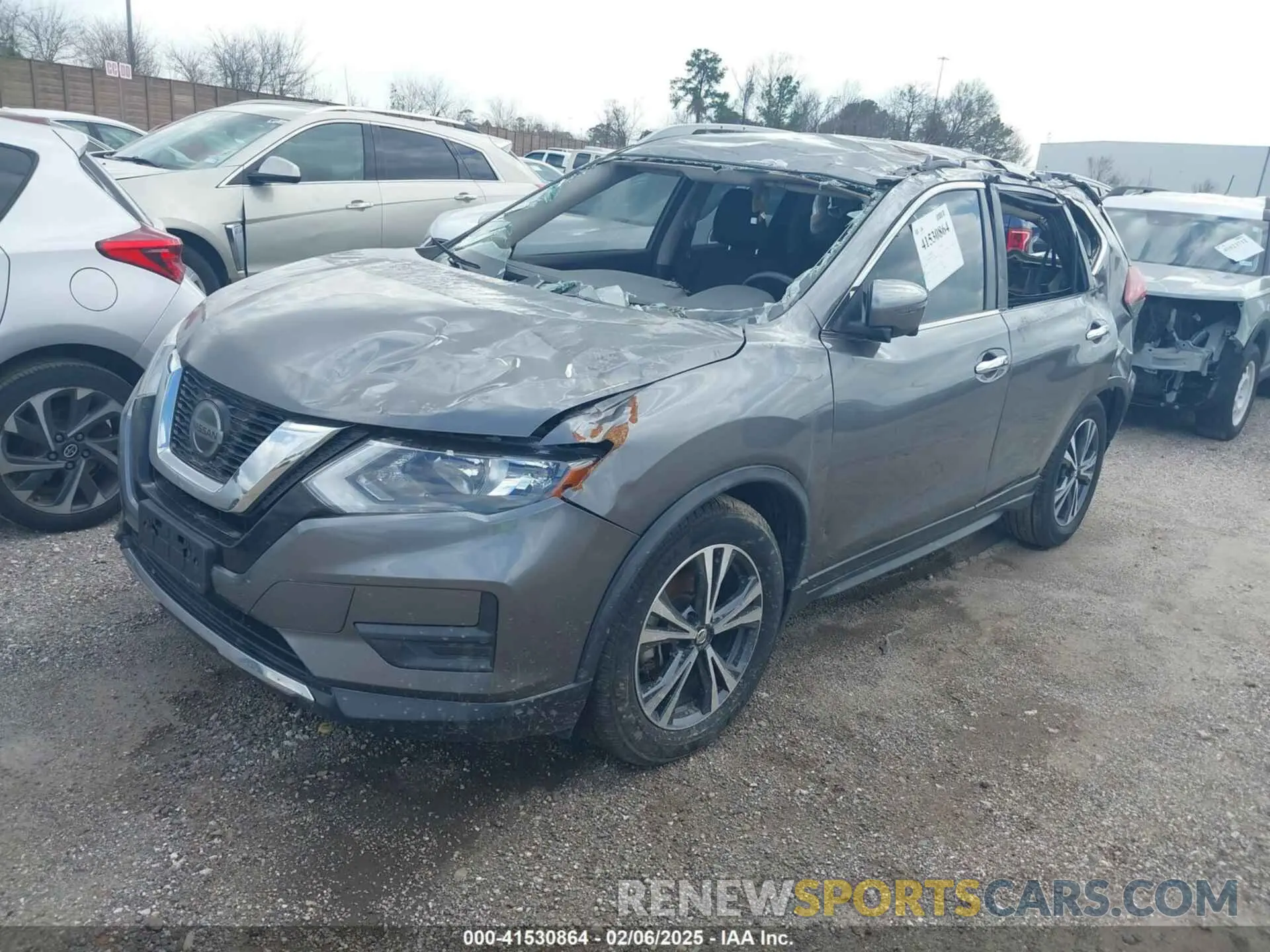 2 fotografías del automóvil dañado JN8AT2MT4KW265309 NISSAN ROGUE 2019