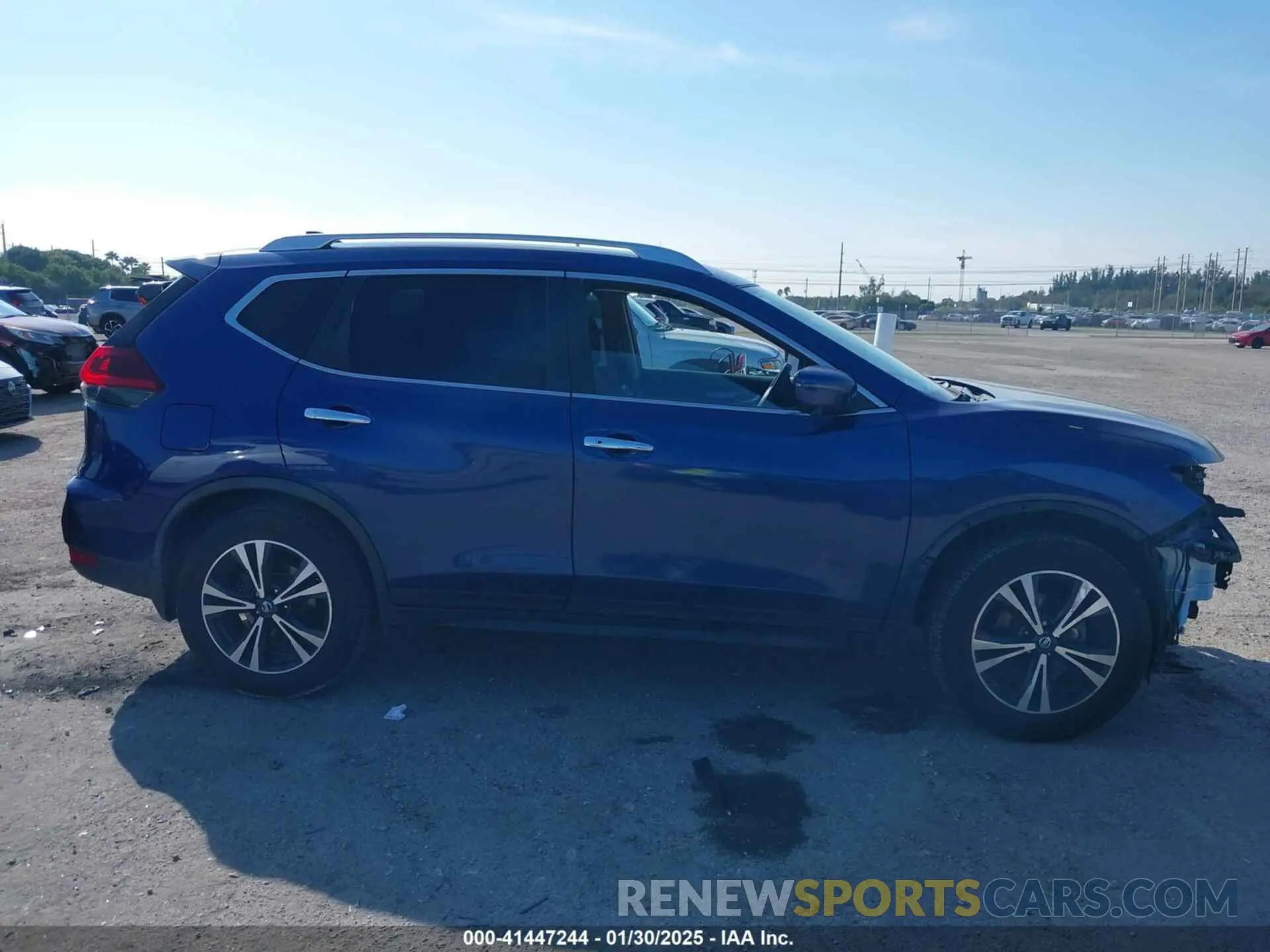 14 fotografías del automóvil dañado JN8AT2MT5KW256070 NISSAN ROGUE 2019