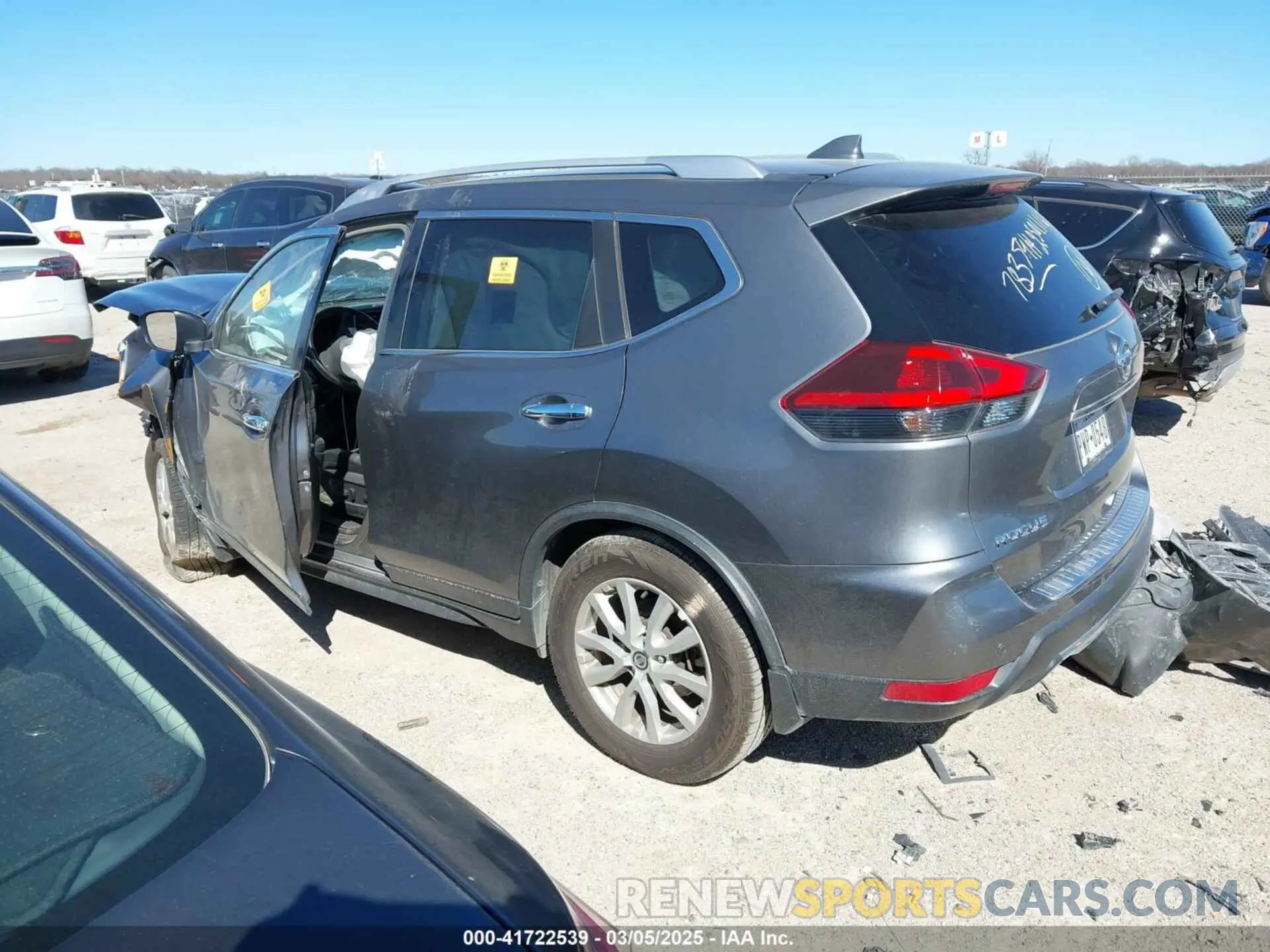 3 fotografías del automóvil dañado JN8AT2MT5KW505497 NISSAN ROGUE 2019