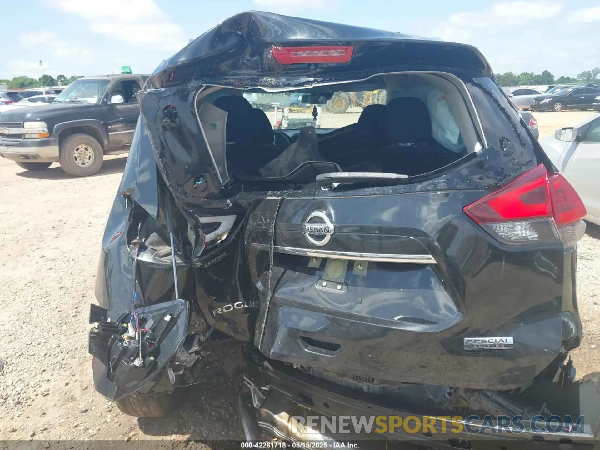 16 fotografías del automóvil dañado JN8AT2MT6KW267367 NISSAN ROGUE 2019