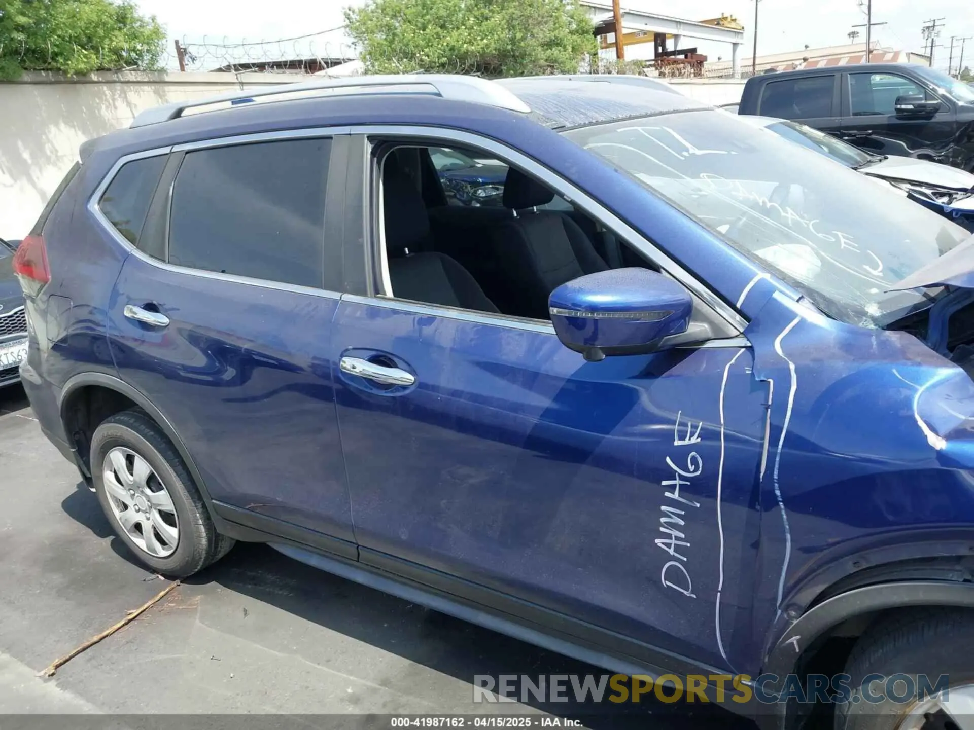 14 fotografías del automóvil dañado JN8AT2MT7KW268205 NISSAN ROGUE 2019