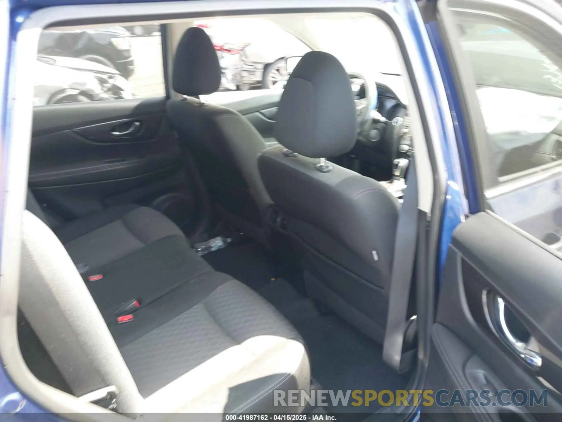 8 fotografías del automóvil dañado JN8AT2MT7KW268205 NISSAN ROGUE 2019