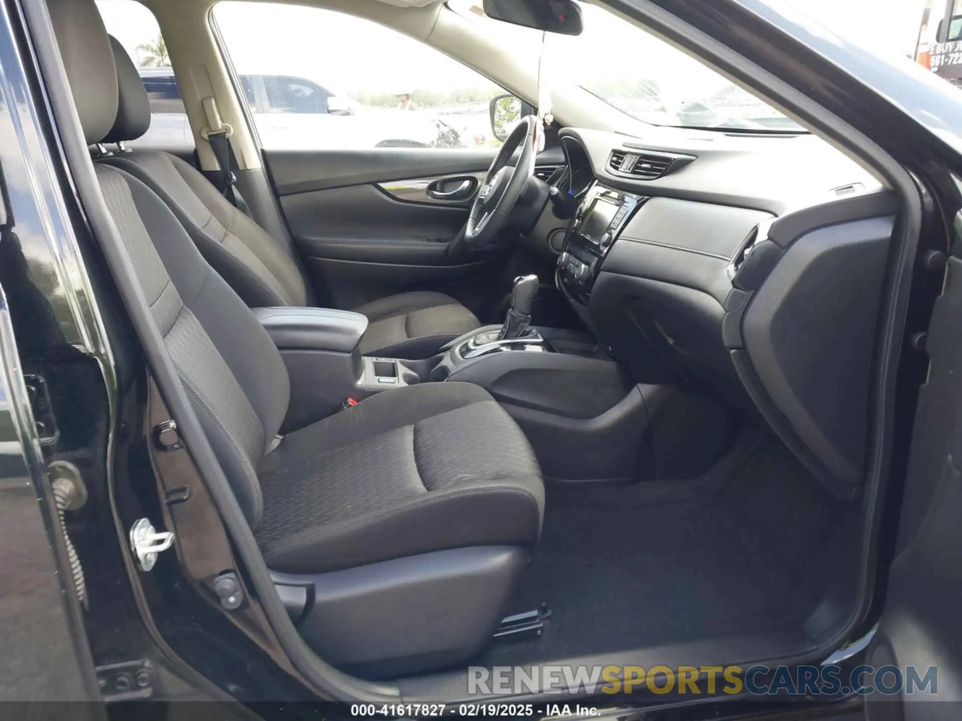 5 fotografías del automóvil dañado JN8AT2MT7KW503587 NISSAN ROGUE 2019