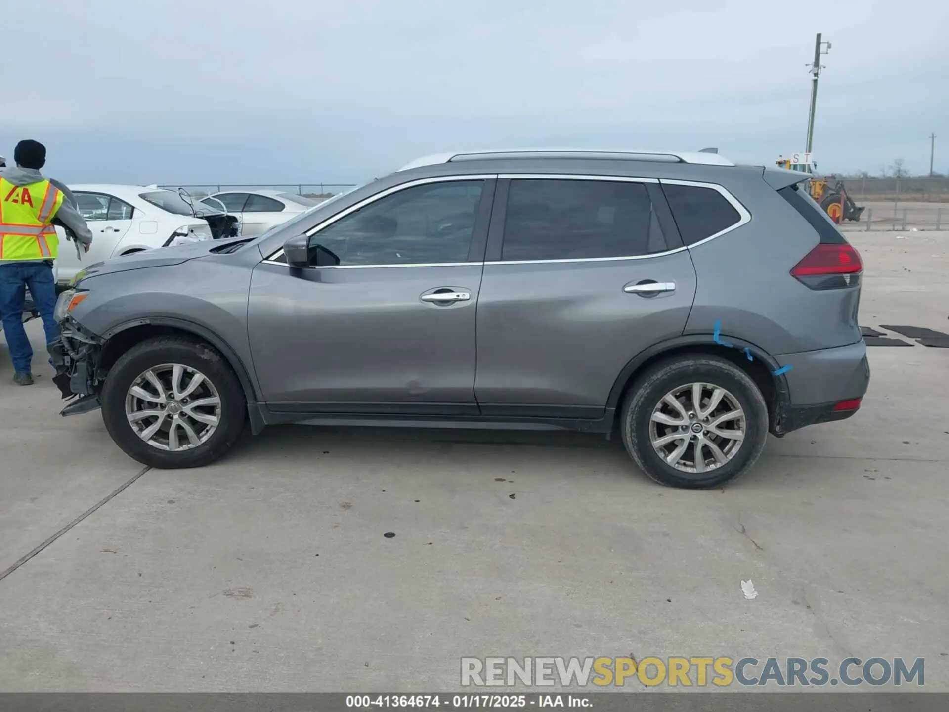 13 fotografías del automóvil dañado JN8AT2MT8KW265006 NISSAN ROGUE 2019