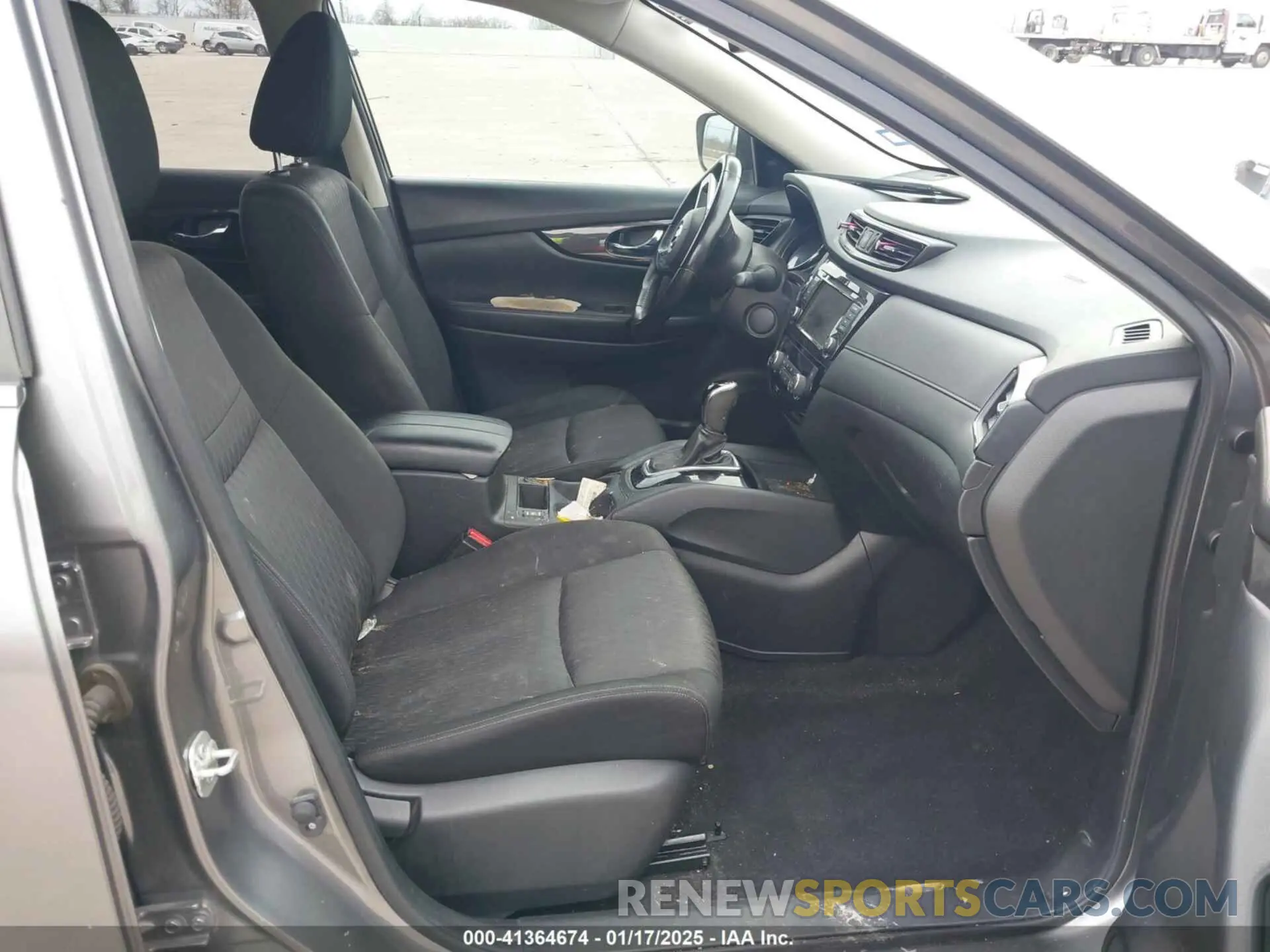 5 fotografías del automóvil dañado JN8AT2MT8KW265006 NISSAN ROGUE 2019