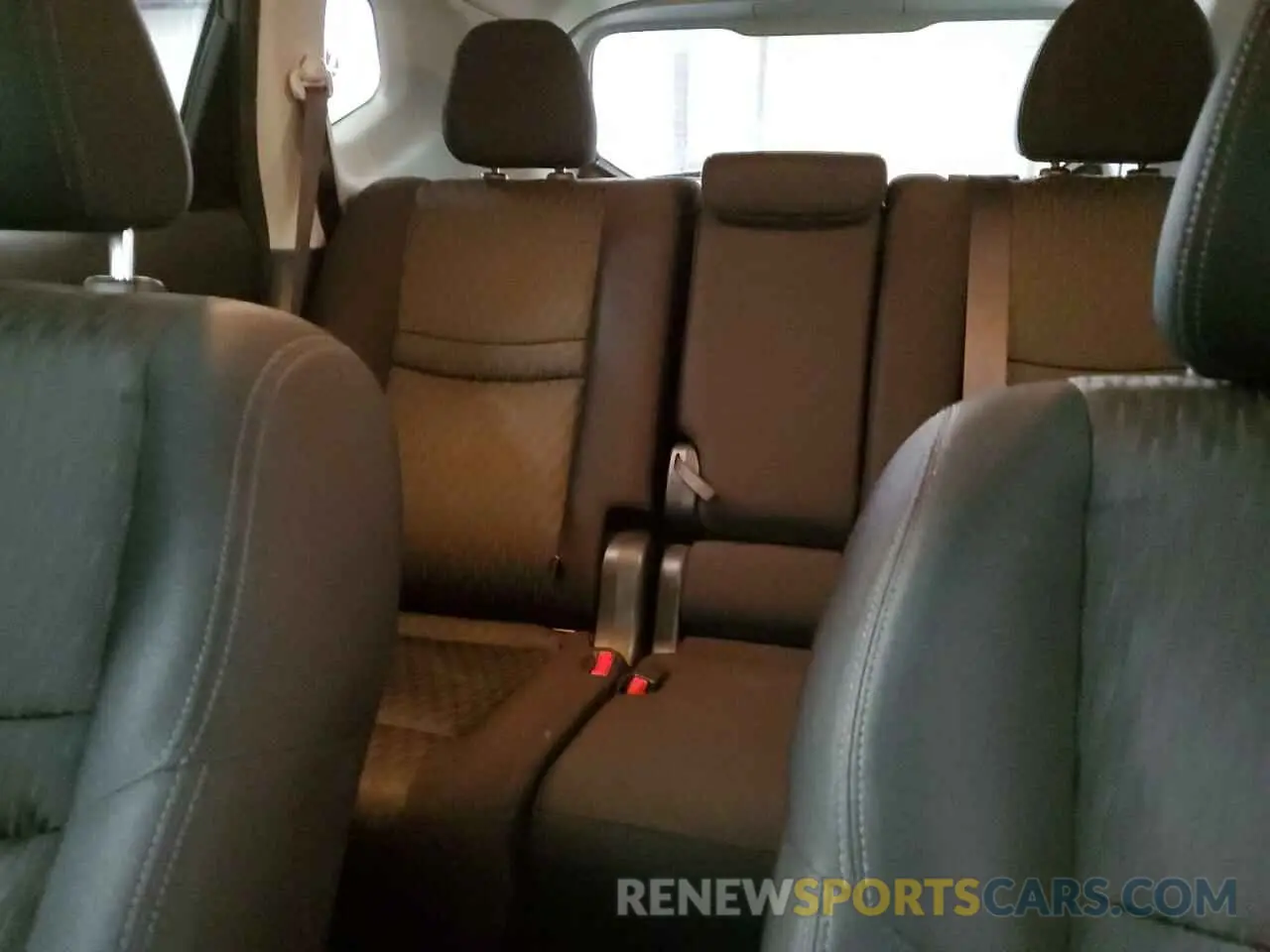 10 fotografías del automóvil dañado JN8AT2MV0KW399901 NISSAN ROGUE 2019