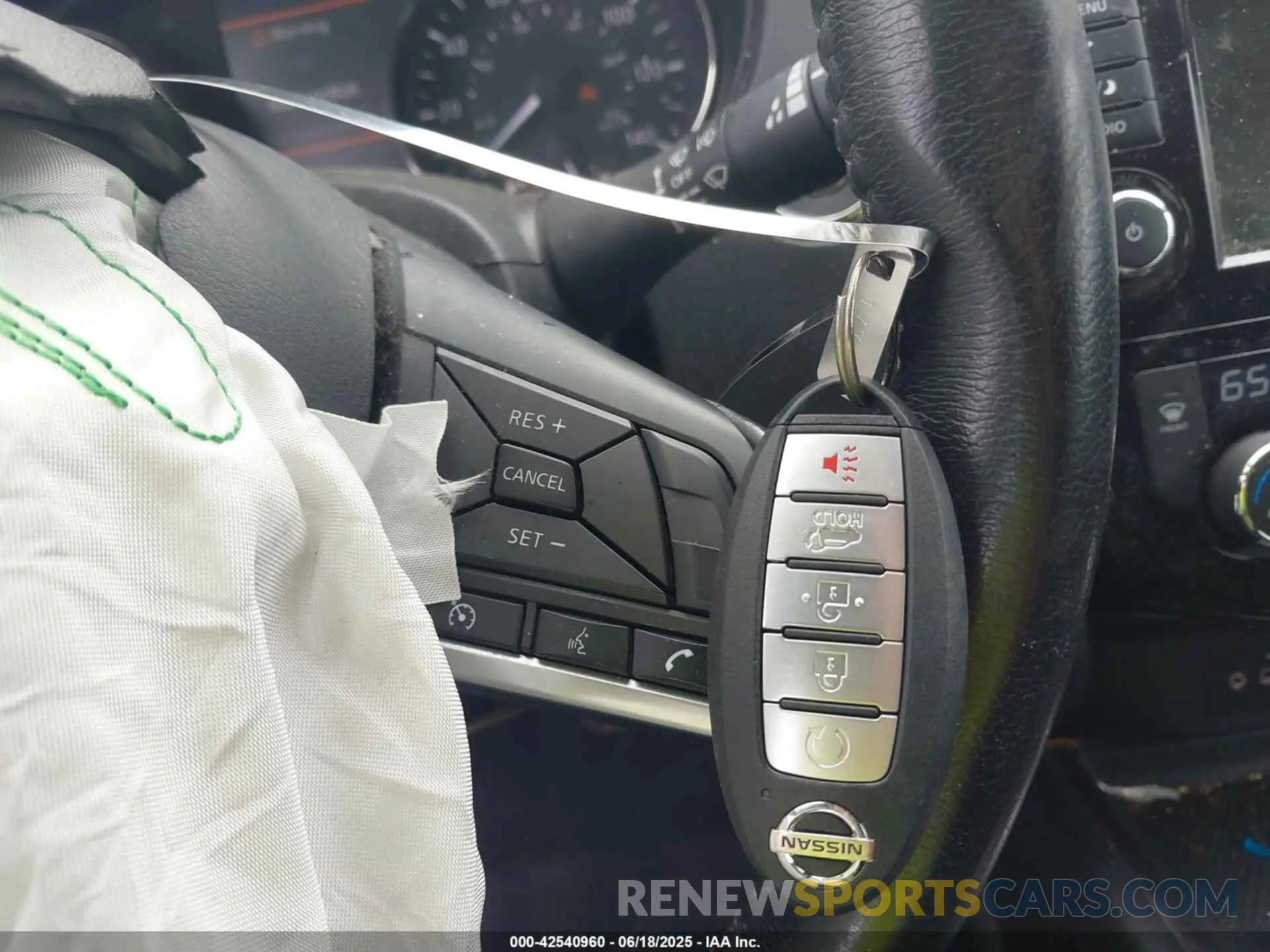 11 fotografías del automóvil dañado JN8AT2MV1KW371346 NISSAN ROGUE 2019