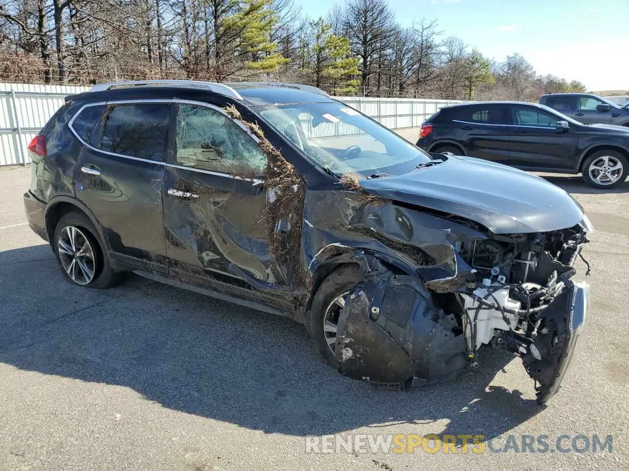 4 fotografías del automóvil dañado JN8AT2MV1KW381701 NISSAN ROGUE 2019