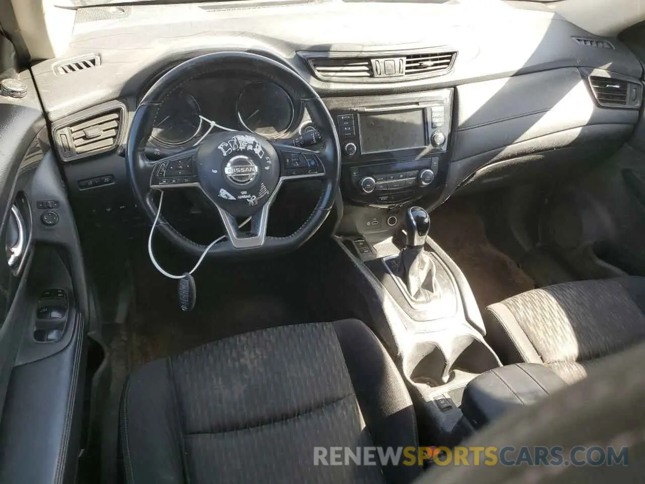 8 fotografías del automóvil dañado JN8AT2MV2KW386356 NISSAN ROGUE 2019