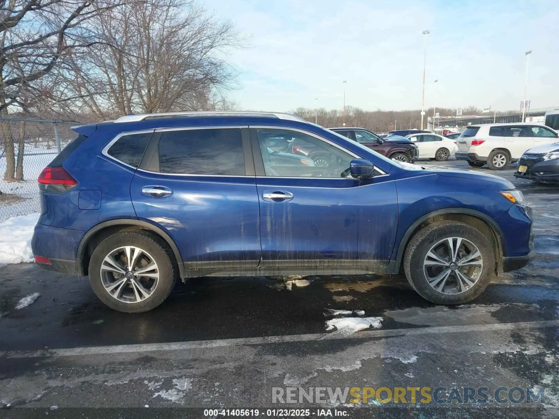 13 fotografías del automóvil dañado JN8AT2MV2KW393405 NISSAN ROGUE 2019