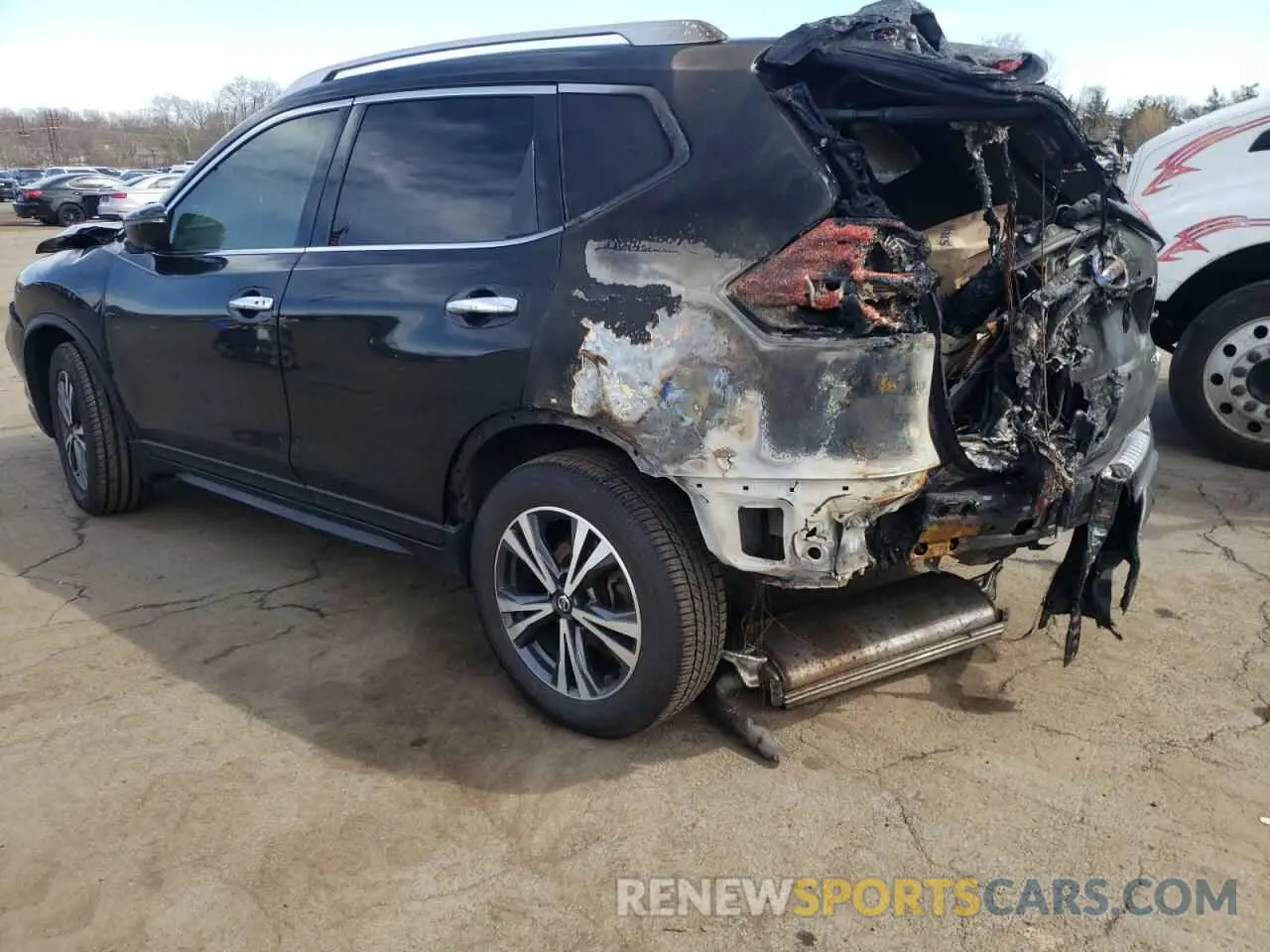 2 fotografías del automóvil dañado JN8AT2MV2KW395638 NISSAN ROGUE 2019