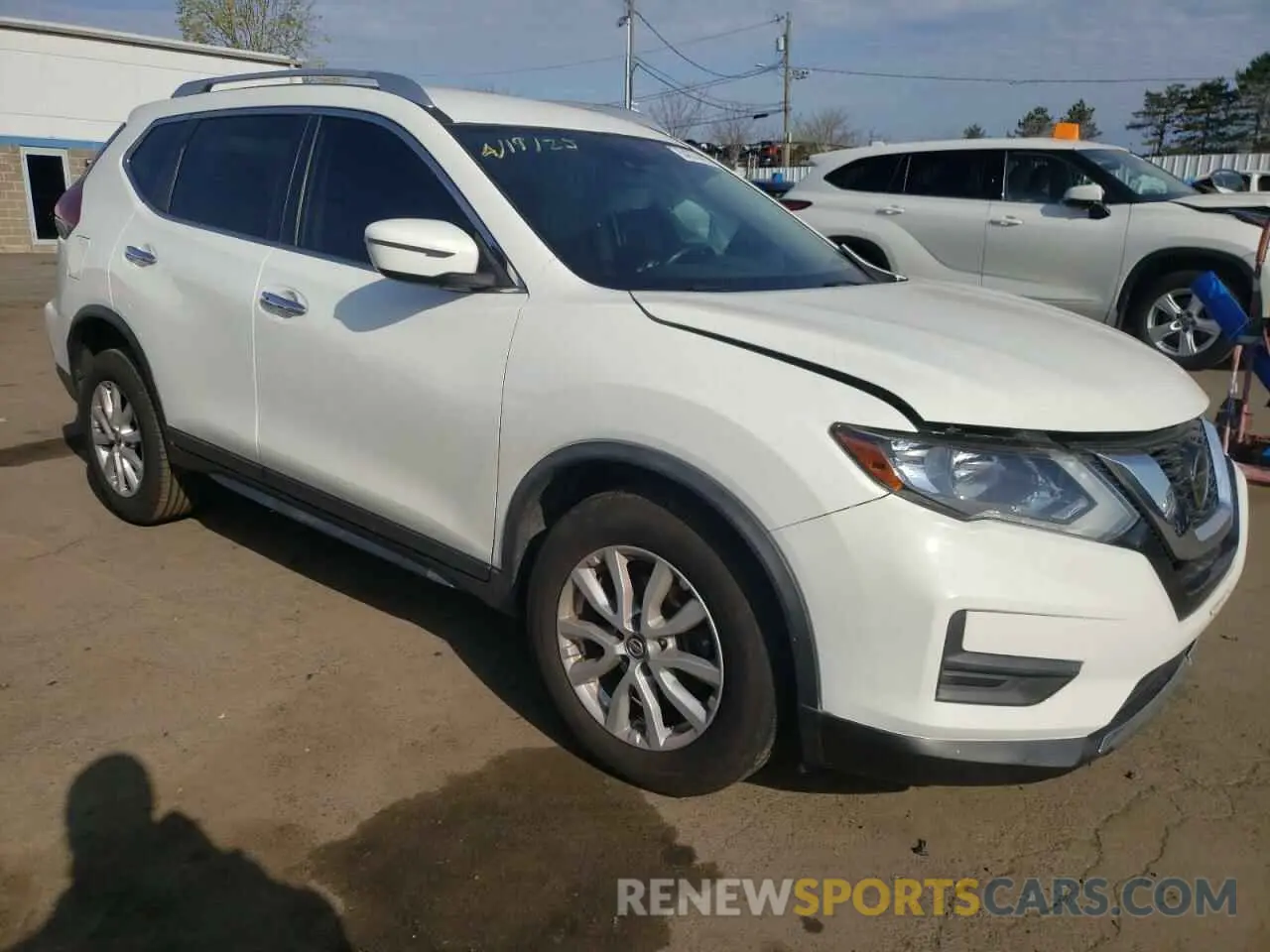 4 fotografías del automóvil dañado JN8AT2MV3KW377147 NISSAN ROGUE 2019