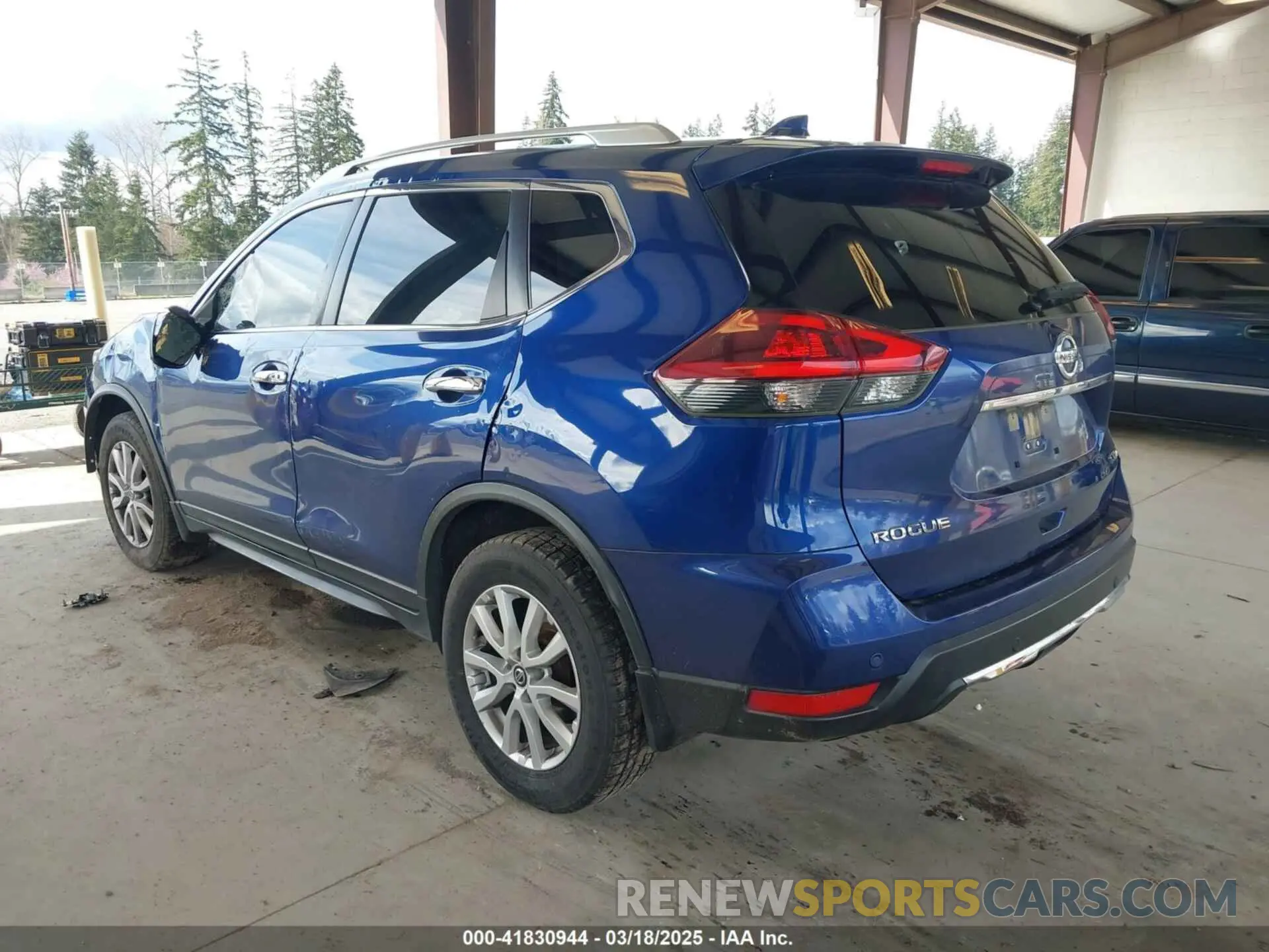 3 fotografías del automóvil dañado JN8AT2MV3KW383093 NISSAN ROGUE 2019