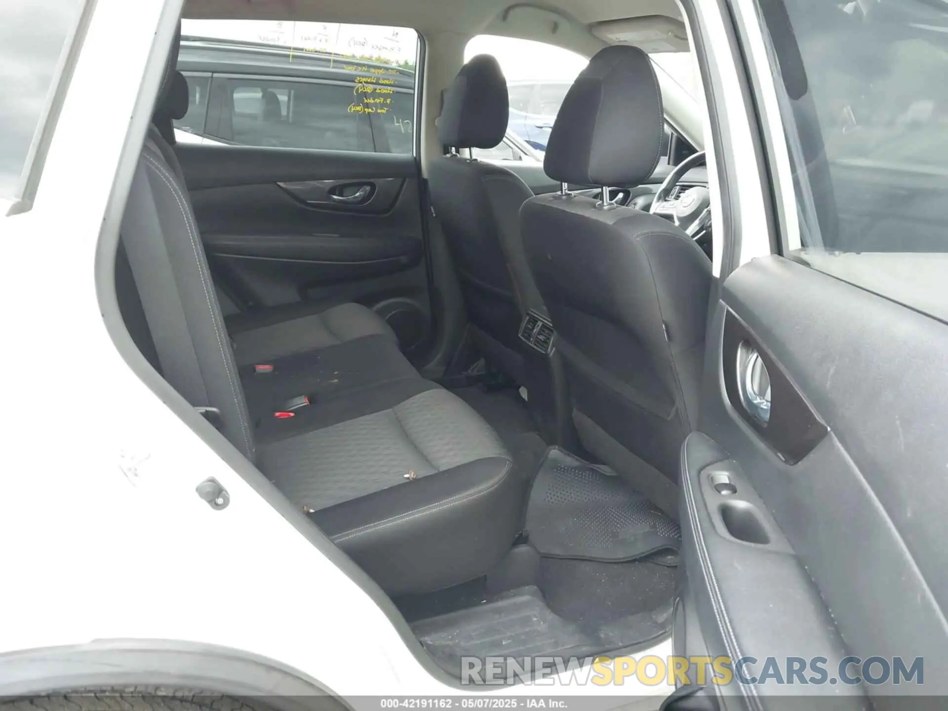 8 fotografías del automóvil dañado JN8AT2MV4KW372524 NISSAN ROGUE 2019