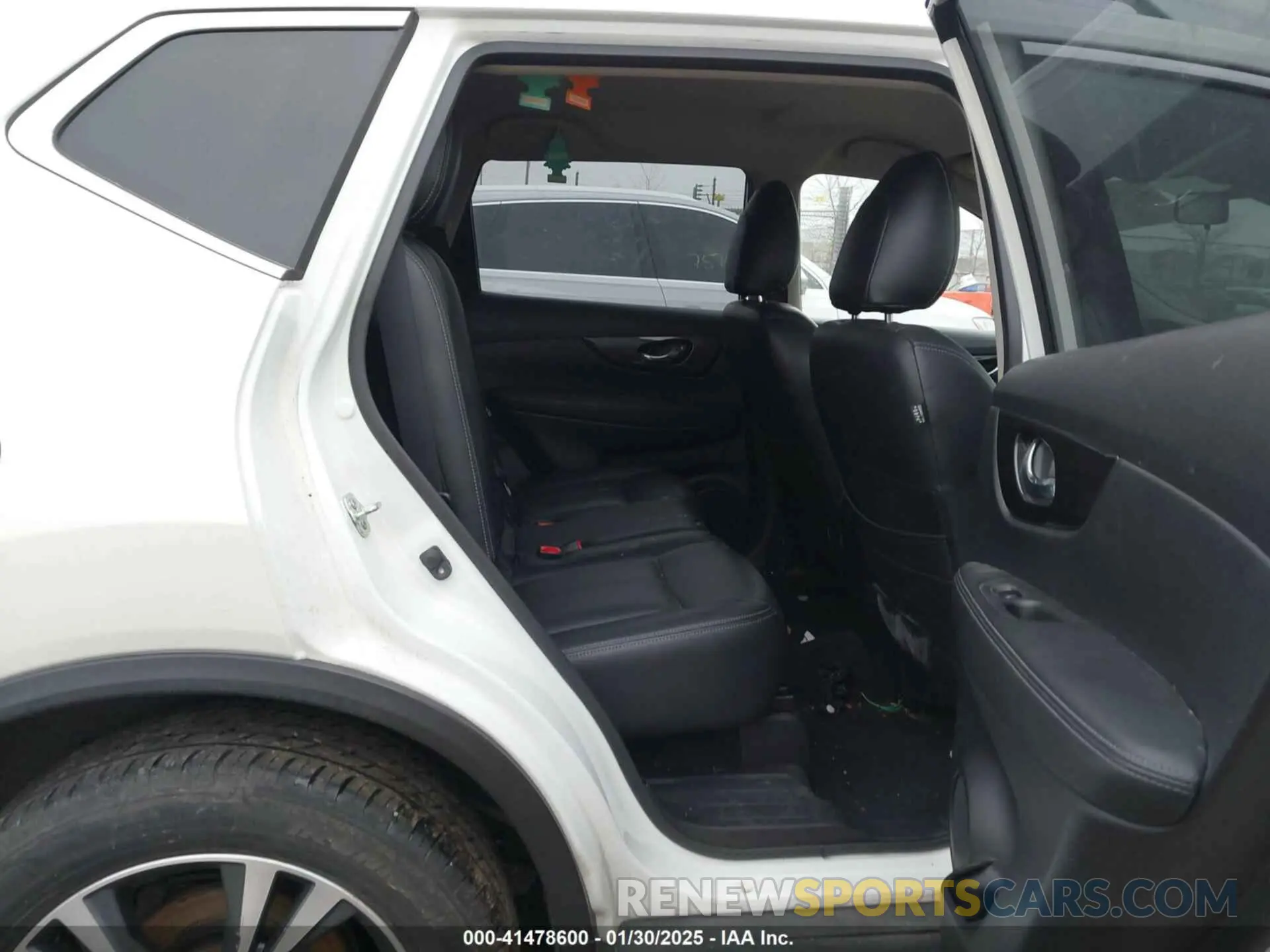 8 fotografías del automóvil dañado JN8AT2MV4KW398248 NISSAN ROGUE 2019