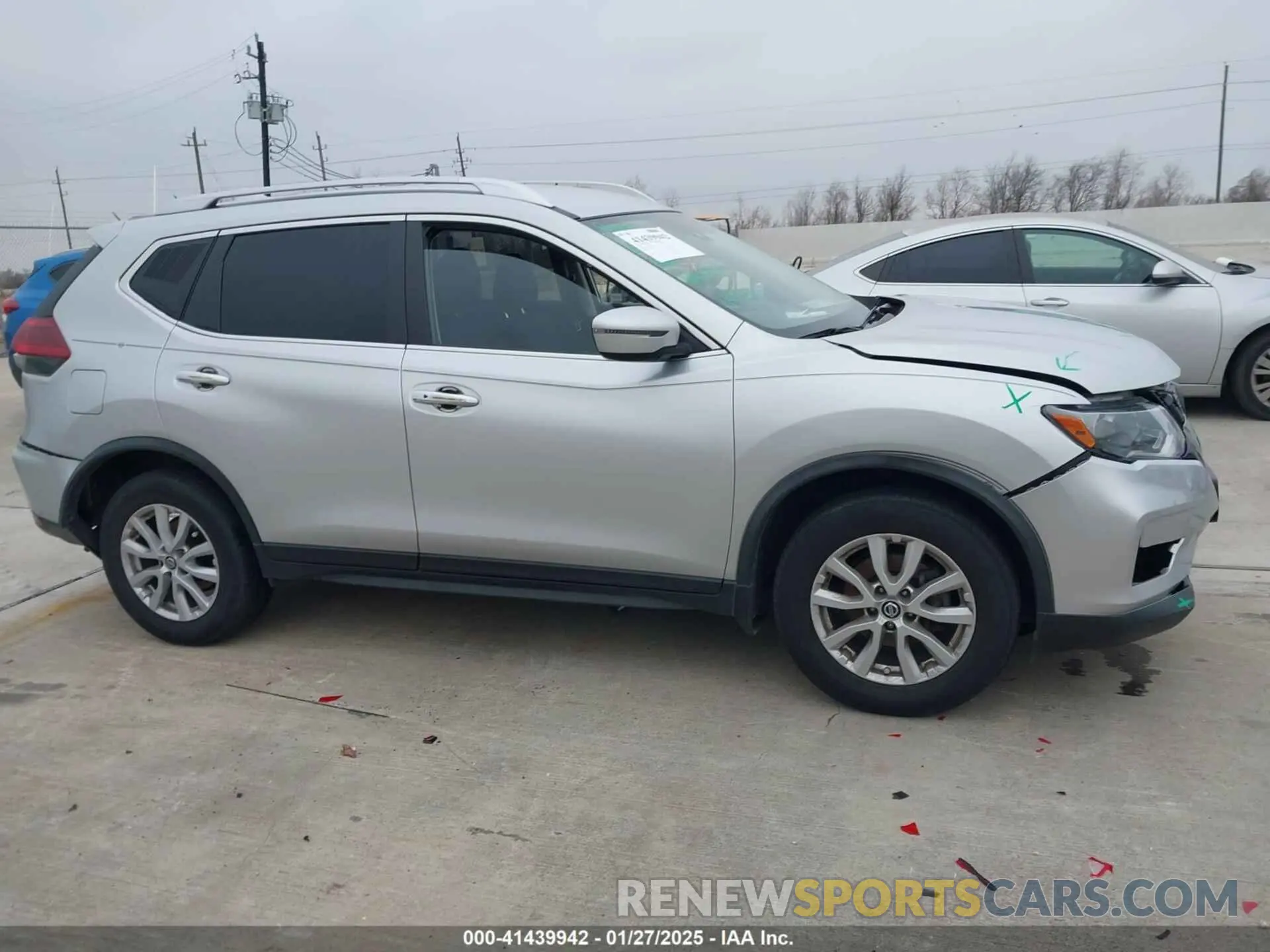 13 fotografías del automóvil dañado JN8AT2MV6KW382956 NISSAN ROGUE 2019