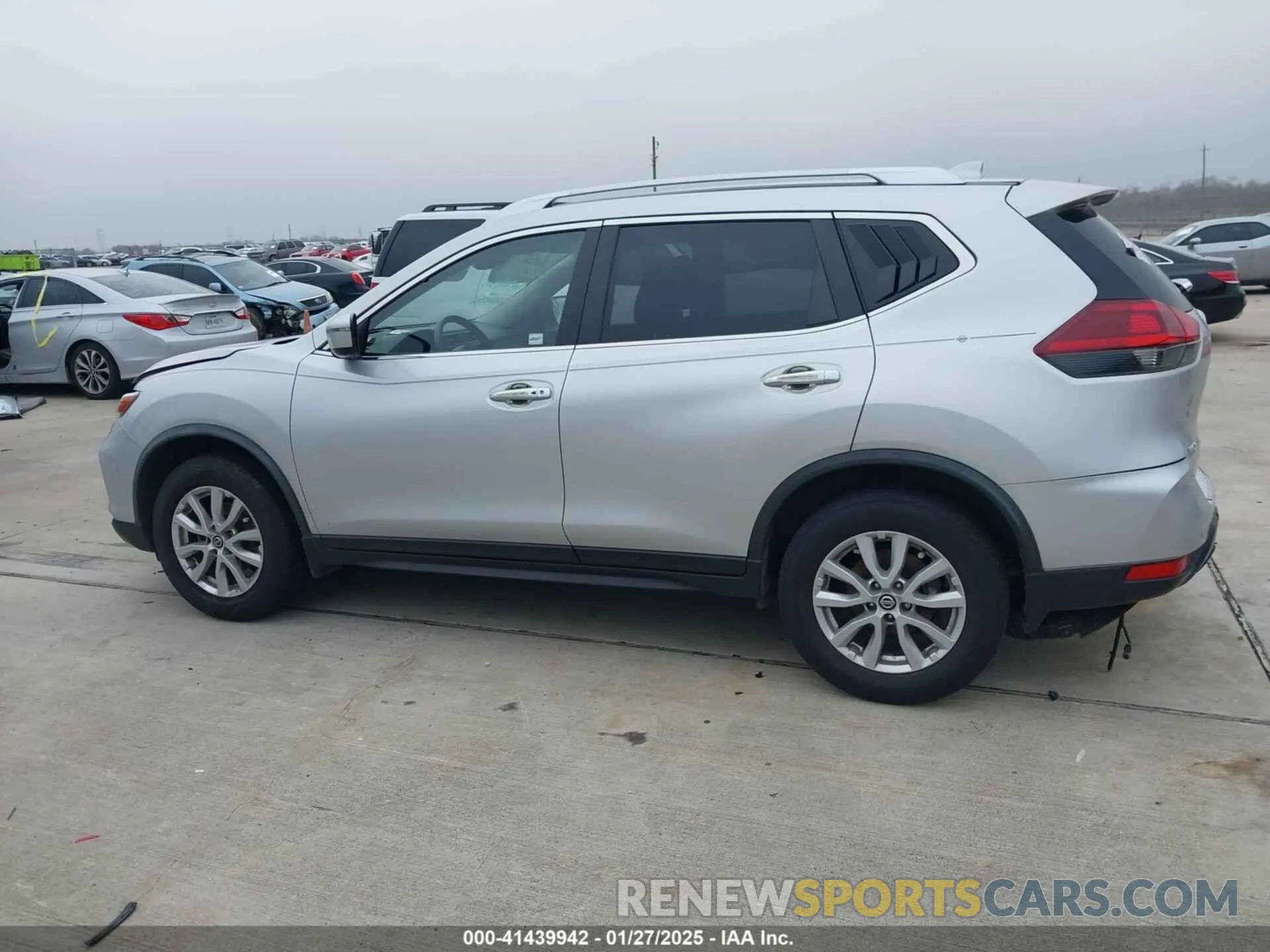 14 fotografías del automóvil dañado JN8AT2MV6KW382956 NISSAN ROGUE 2019