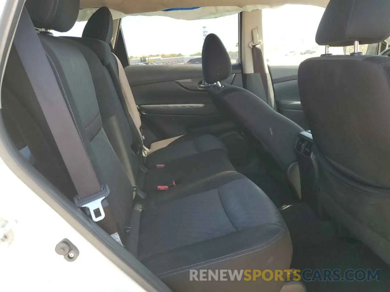 11 fotografías del automóvil dañado JN8AT2MV7KW383923 NISSAN ROGUE 2019