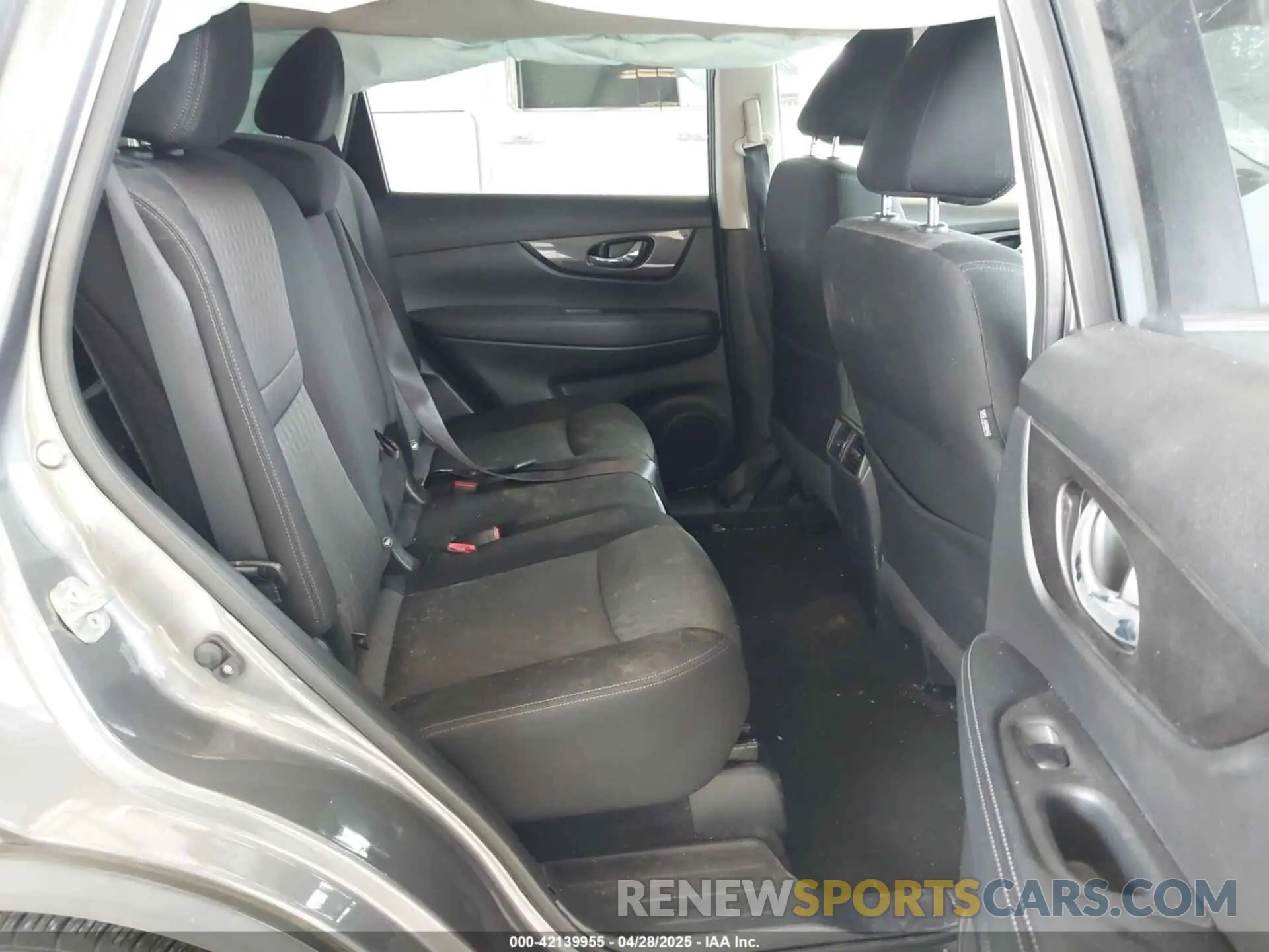 8 fotografías del automóvil dañado JN8AT2MV7KW390189 NISSAN ROGUE 2019