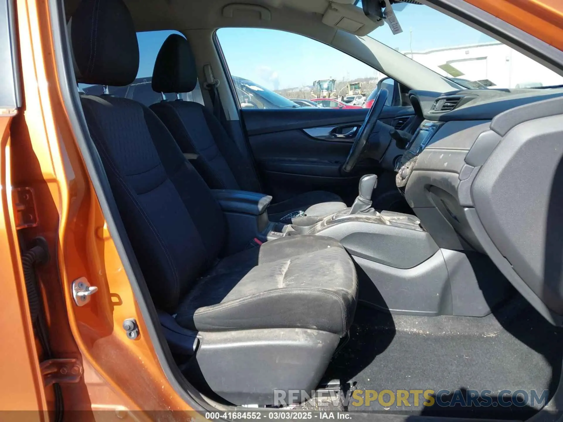 5 fotografías del automóvil dañado JN8AT2MV8KW376947 NISSAN ROGUE 2019