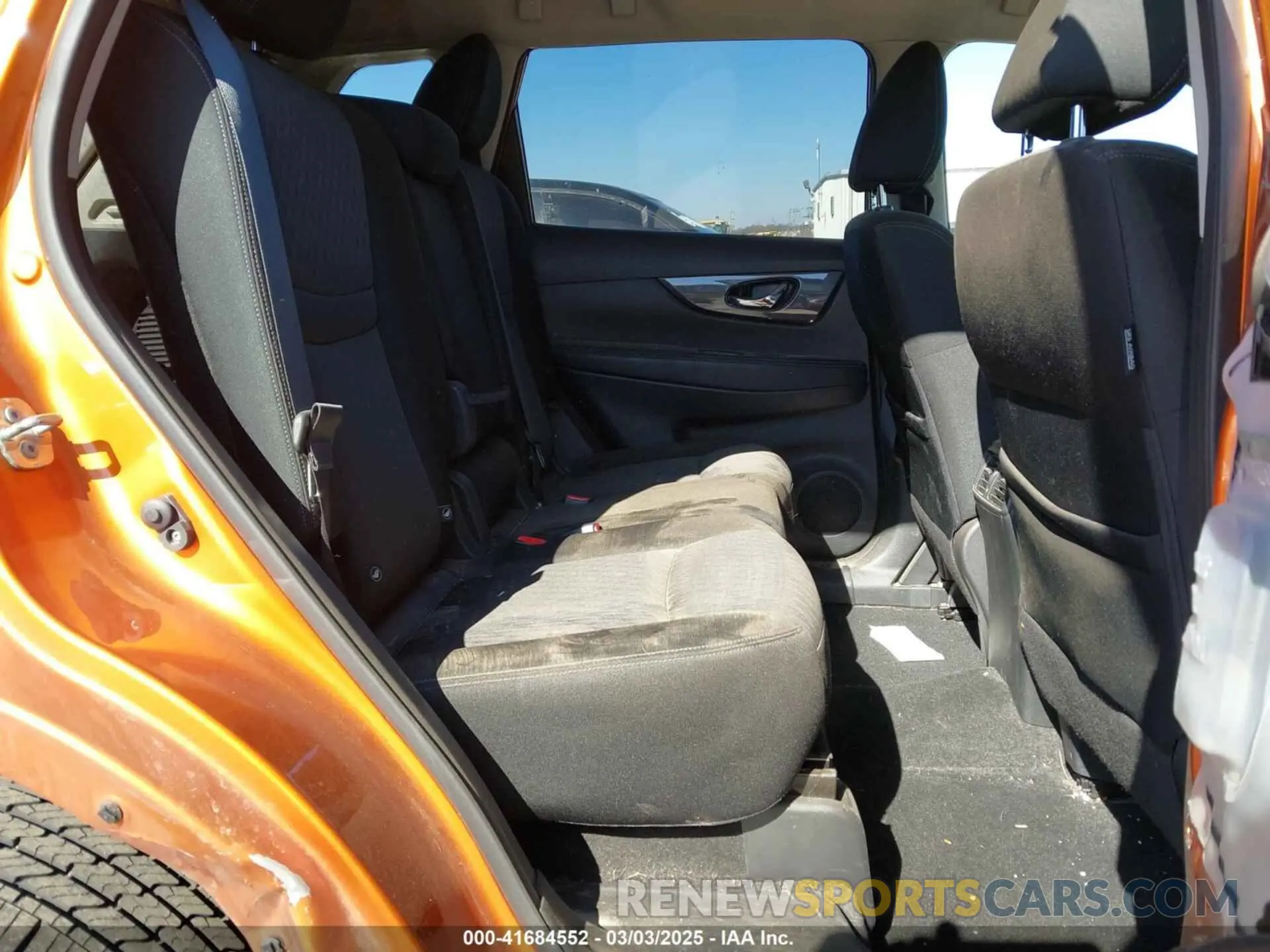 8 fotografías del automóvil dañado JN8AT2MV8KW376947 NISSAN ROGUE 2019