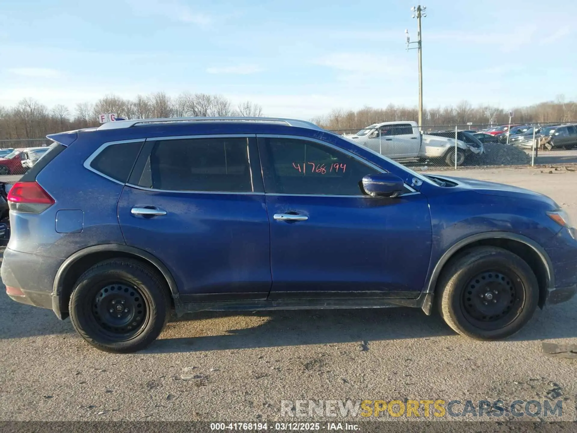14 fotografías del automóvil dañado JN8AT2MV9KW379176 NISSAN ROGUE 2019