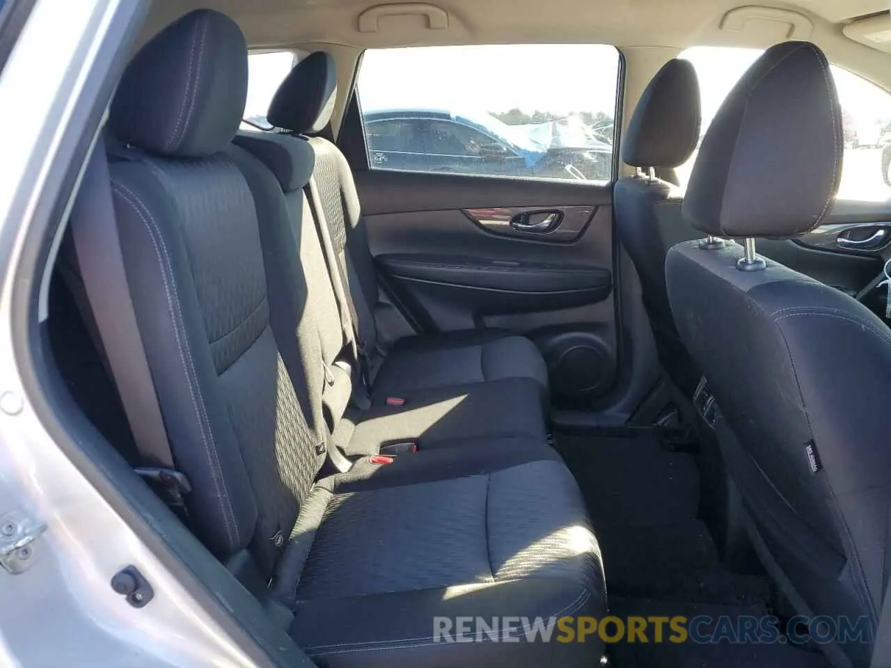 11 fotografías del automóvil dañado JN8AT2MVXKW372673 NISSAN ROGUE 2019