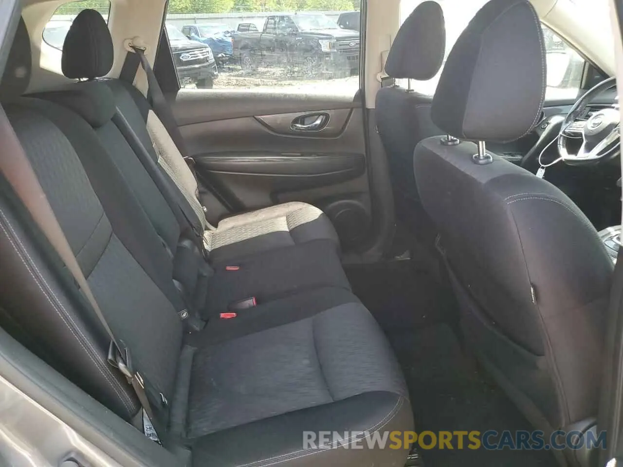 11 fotografías del automóvil dañado JN8AT2MVXKW379350 NISSAN ROGUE 2019