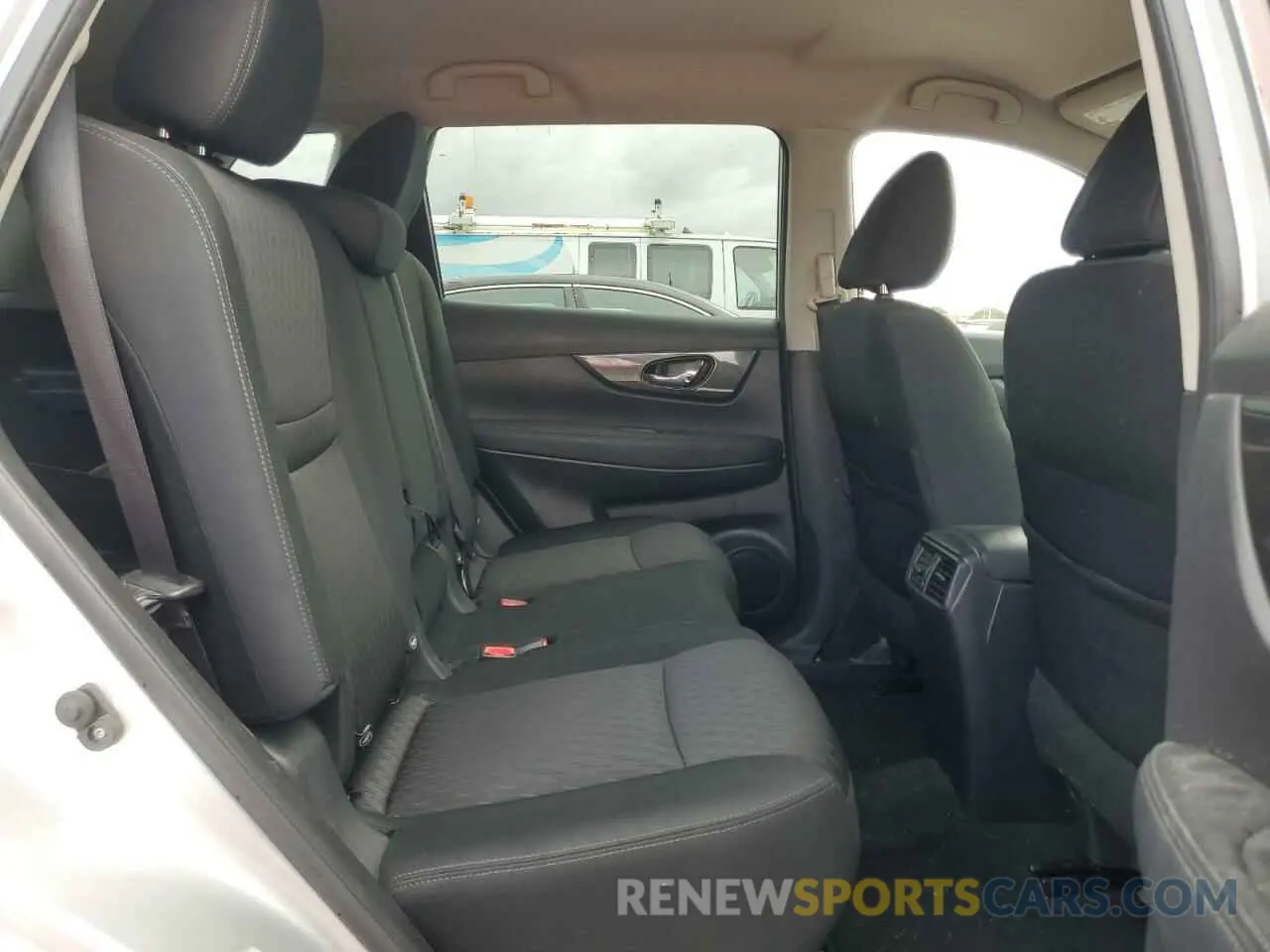 11 fotografías del automóvil dañado KNMAT2MT0KP516221 NISSAN ROGUE 2019