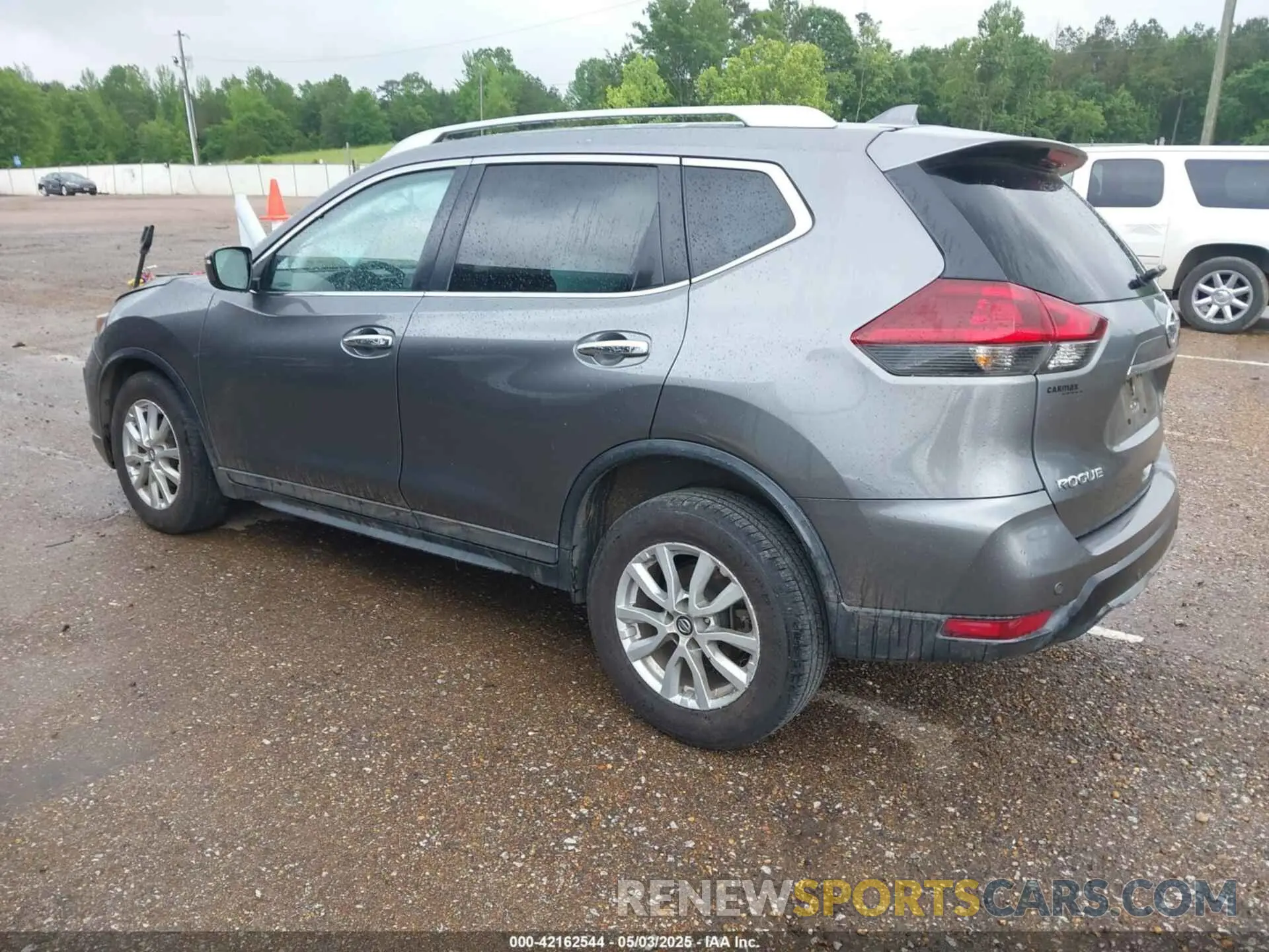 3 fotografías del automóvil dañado KNMAT2MT0KP526358 NISSAN ROGUE 2019