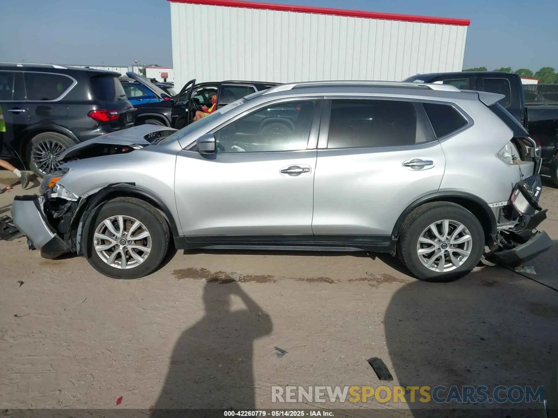 14 fotografías del automóvil dañado KNMAT2MT0KP527901 NISSAN ROGUE 2019