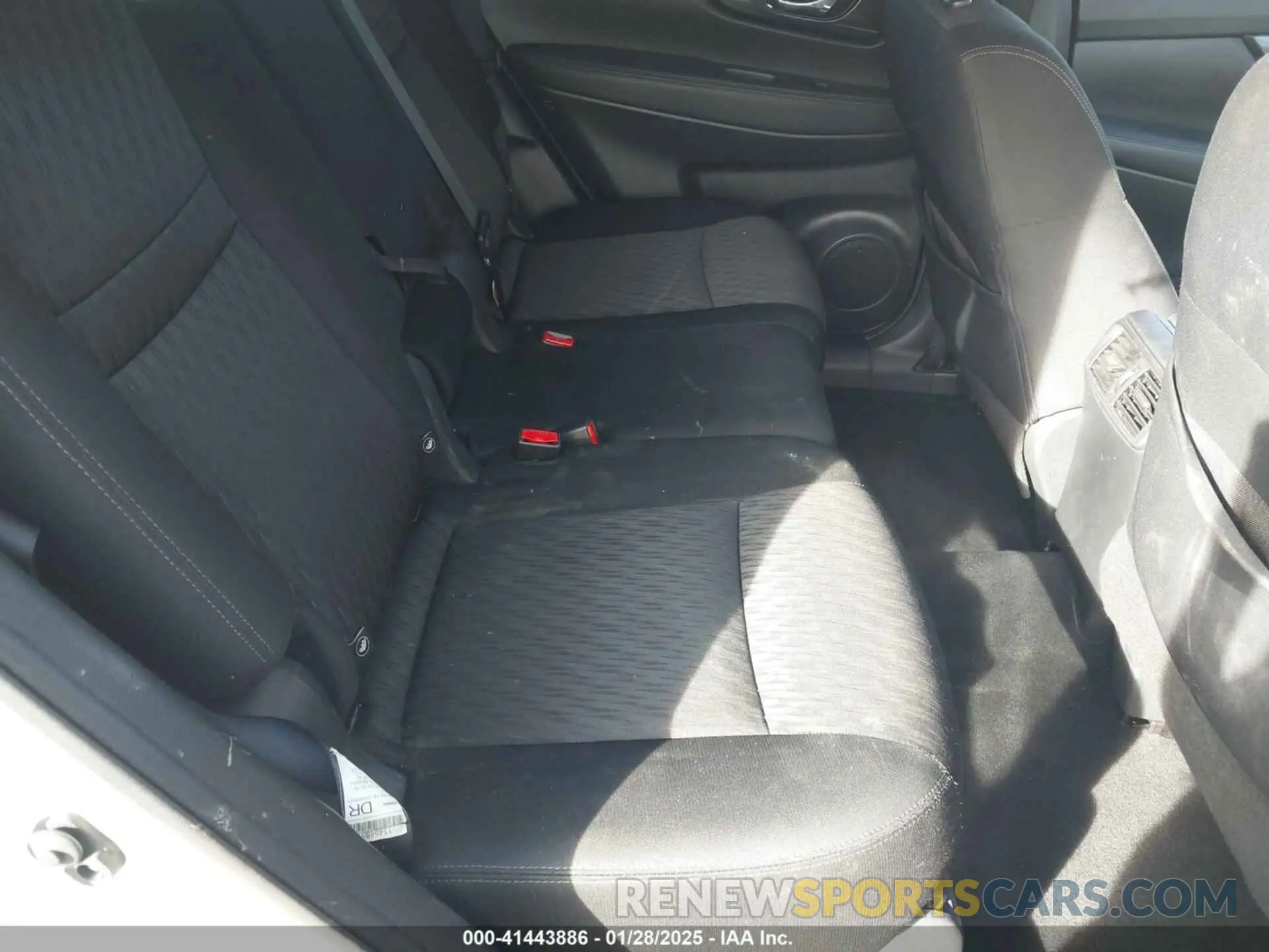 8 fotografías del automóvil dañado KNMAT2MT1KP543525 NISSAN ROGUE 2019