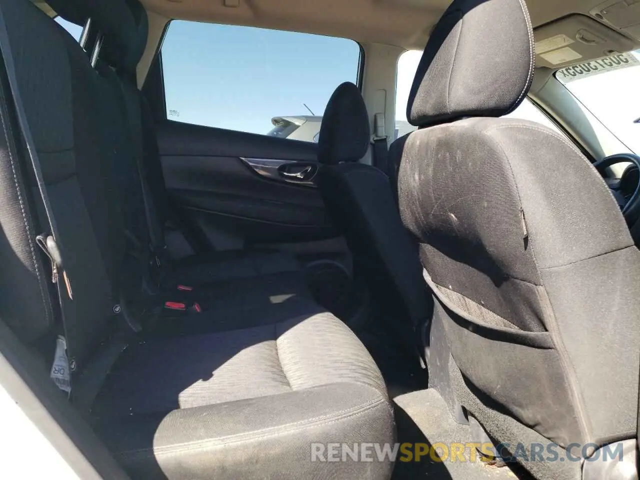 11 fotografías del automóvil dañado KNMAT2MT1KP558851 NISSAN ROGUE 2019