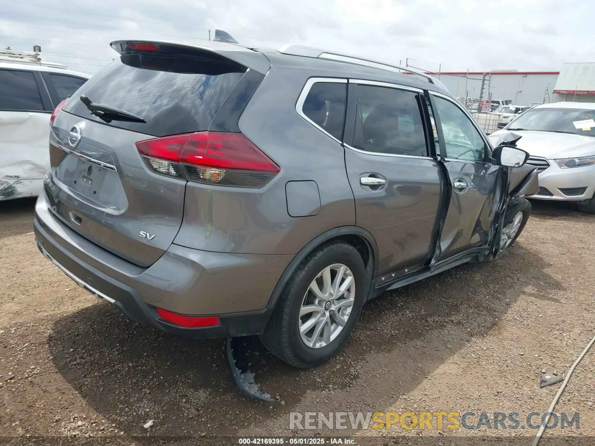 4 fotografías del automóvil dañado KNMAT2MT2KP558213 NISSAN ROGUE 2019