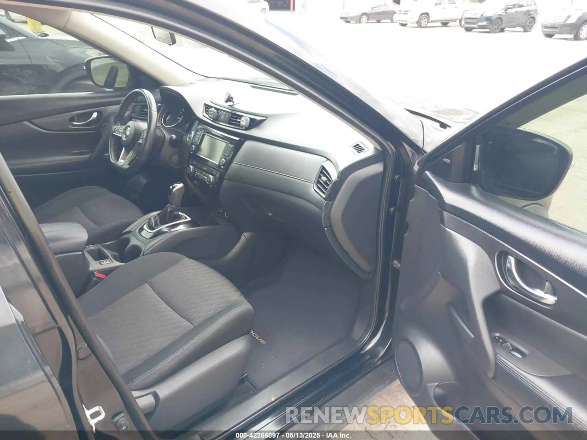 5 fotografías del automóvil dañado KNMAT2MT3KP503365 NISSAN ROGUE 2019