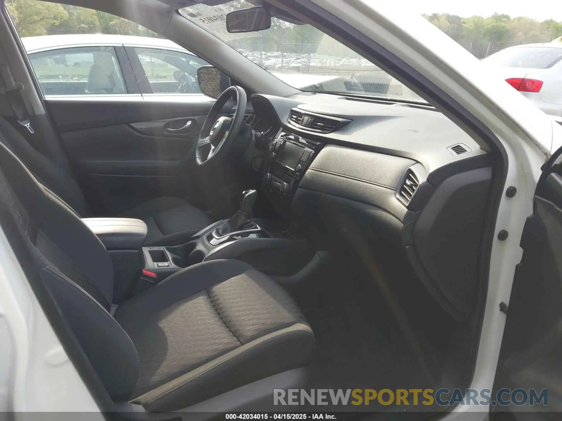 5 fotografías del automóvil dañado KNMAT2MT3KP540707 NISSAN ROGUE 2019
