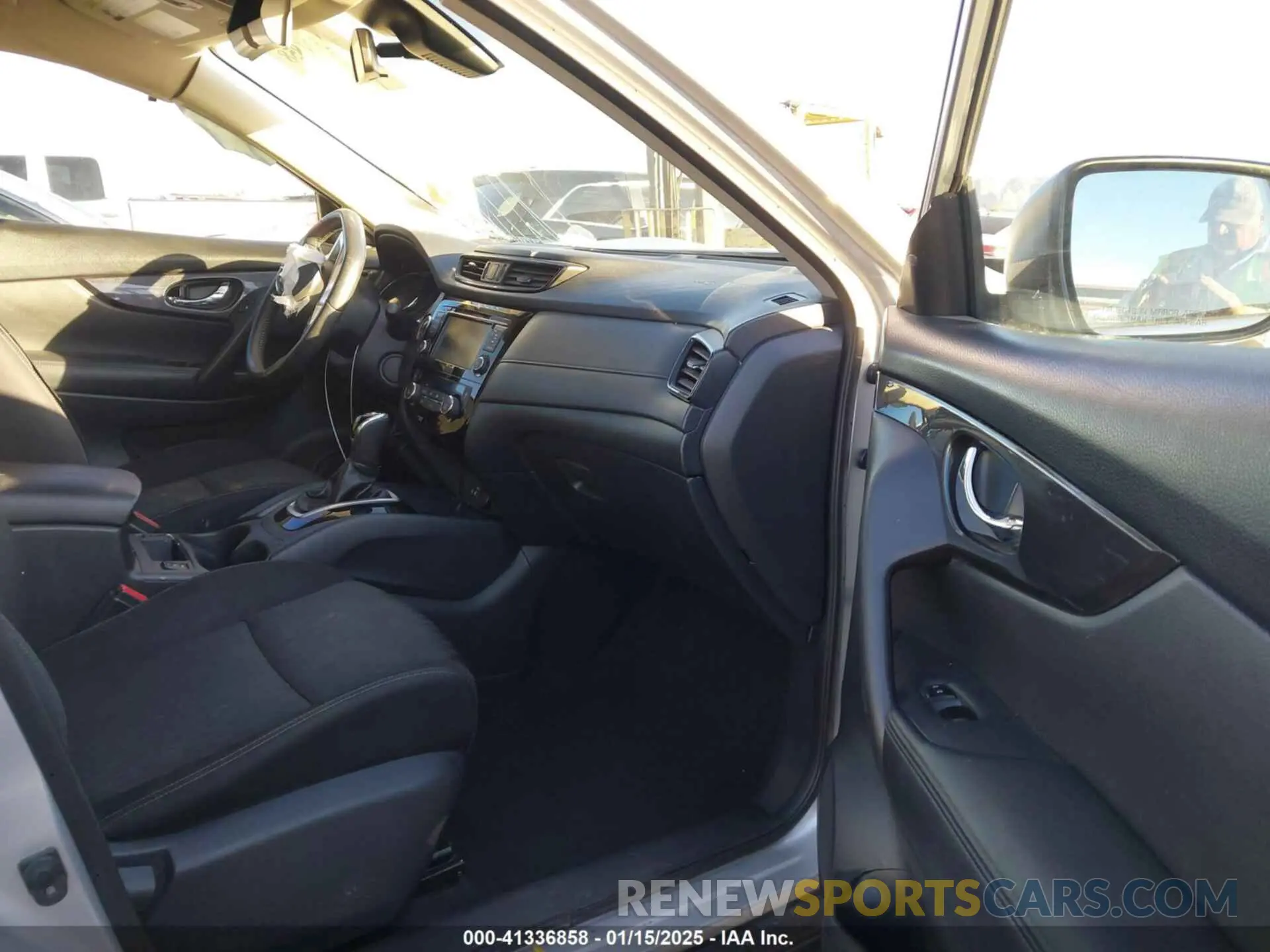 5 fotografías del automóvil dañado KNMAT2MT4KP507537 NISSAN ROGUE 2019