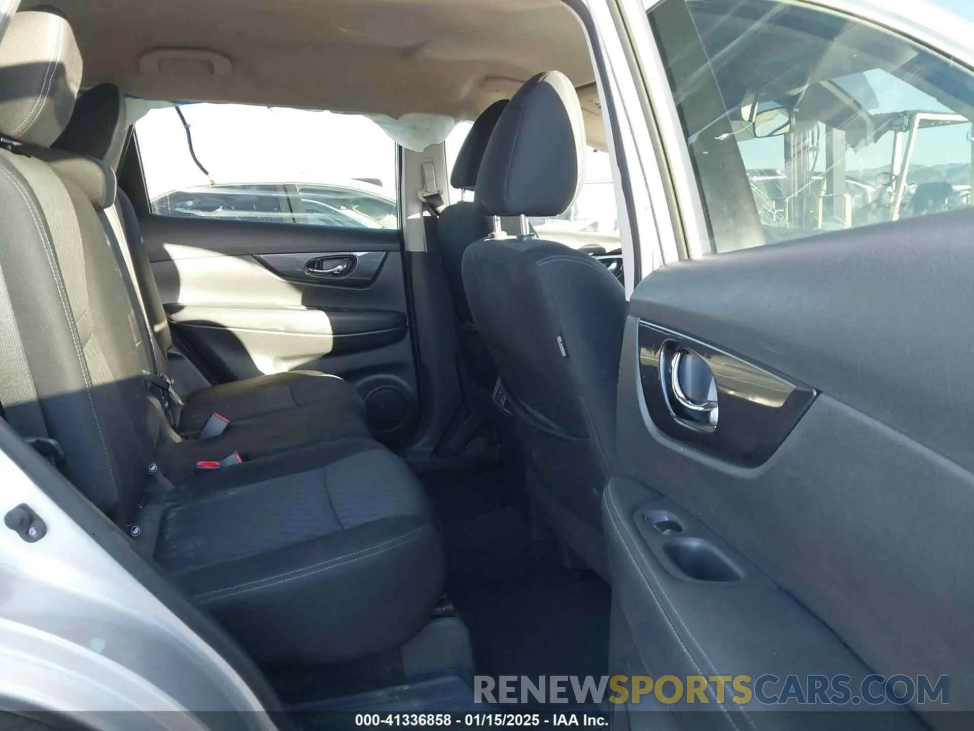 8 fotografías del automóvil dañado KNMAT2MT4KP507537 NISSAN ROGUE 2019