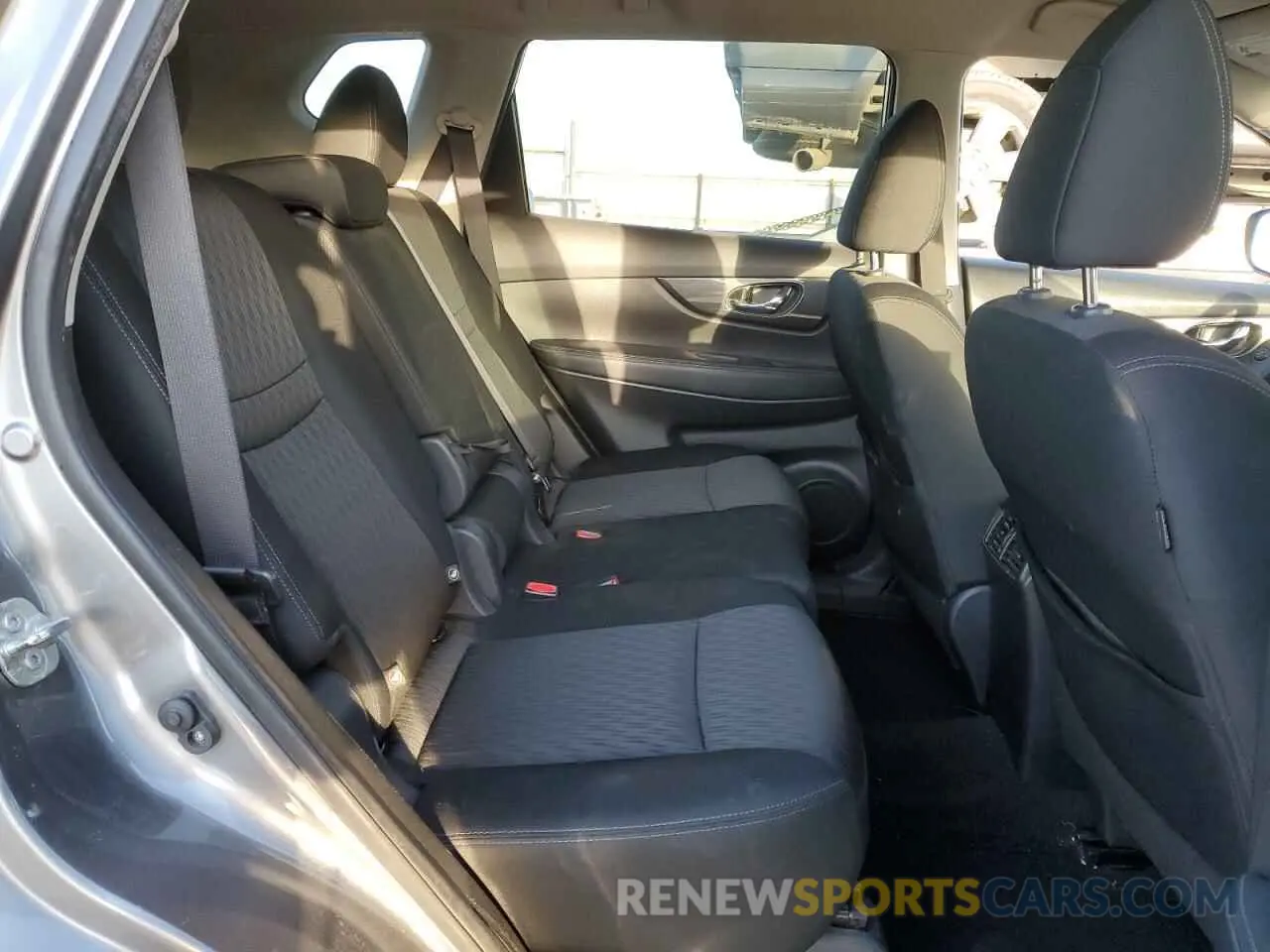 11 fotografías del automóvil dañado KNMAT2MT4KP515914 NISSAN ROGUE 2019